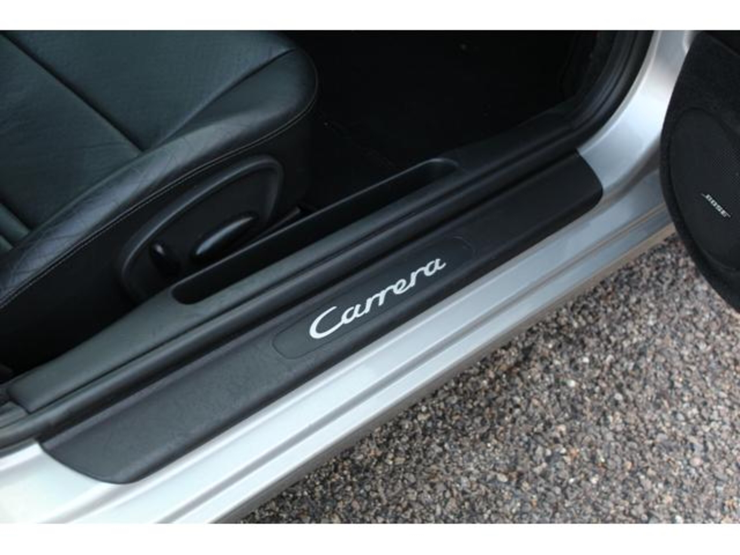 2002 Porsche 911 Carrera — Photo 13 / 18