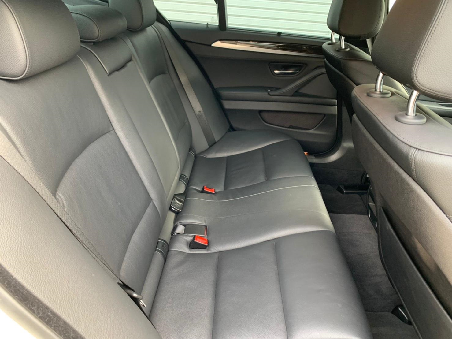 2015 BMW 528i M Sport — Photo 27 / 32