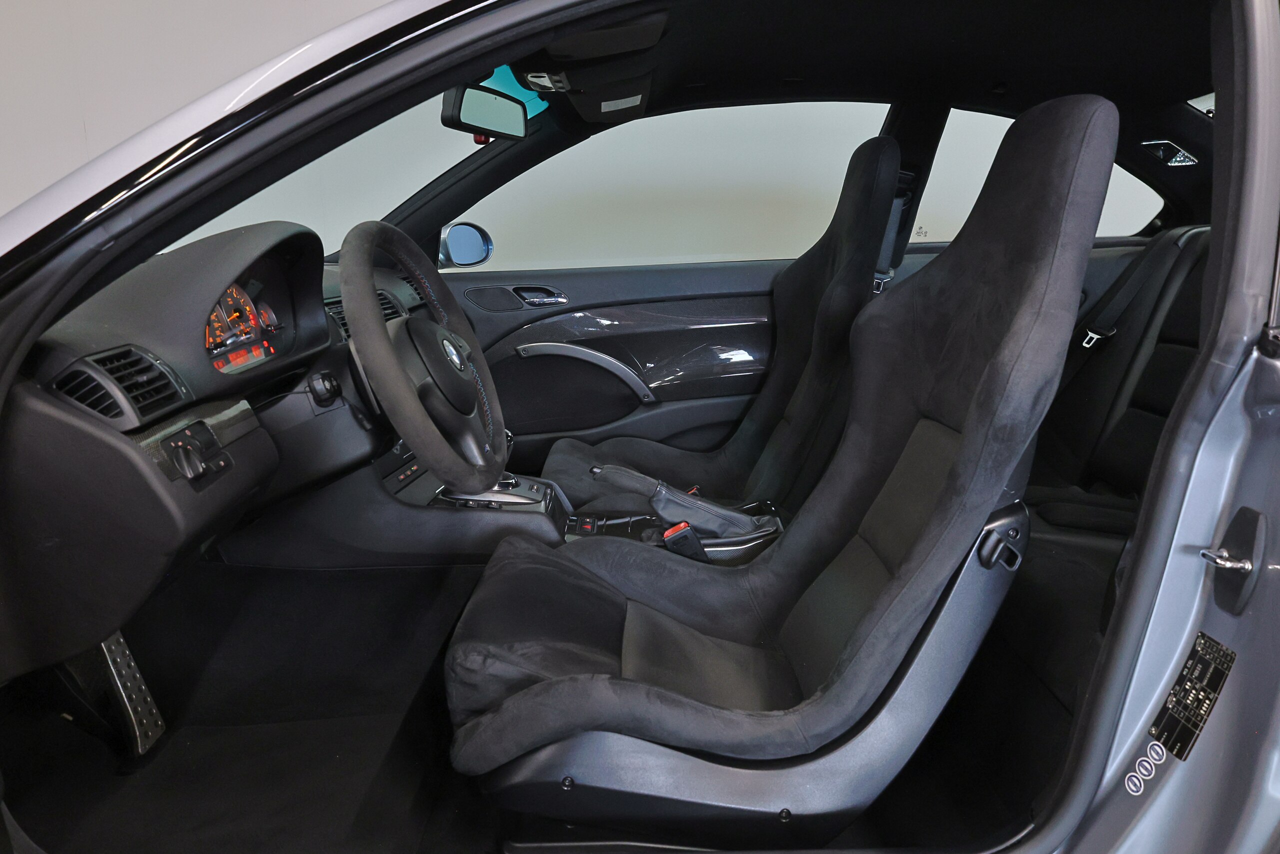 2004 BMW M3 CSL — Photo 14 / 28