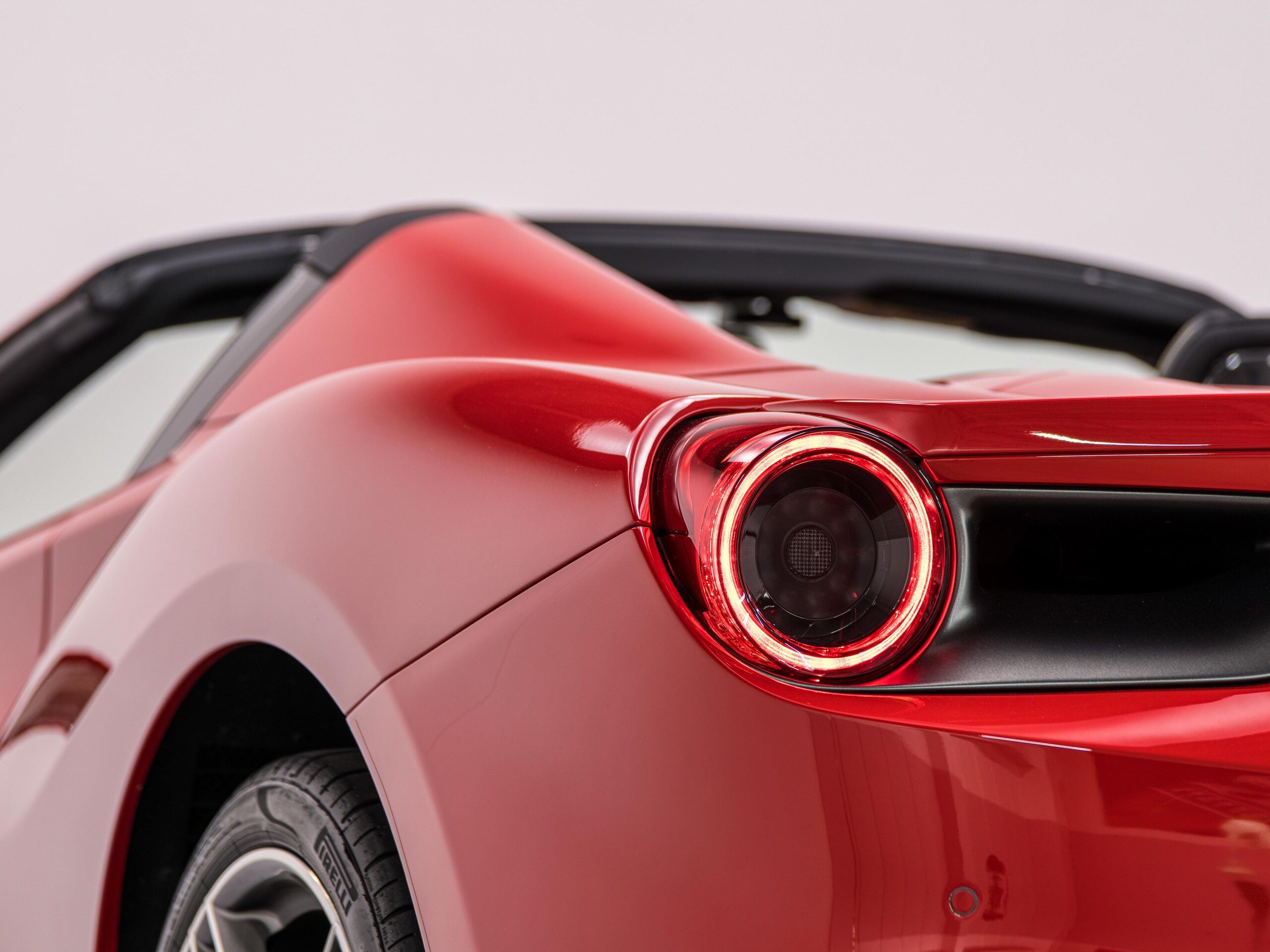 2016 Ferrari 488 Spider — Photo 22 / 30