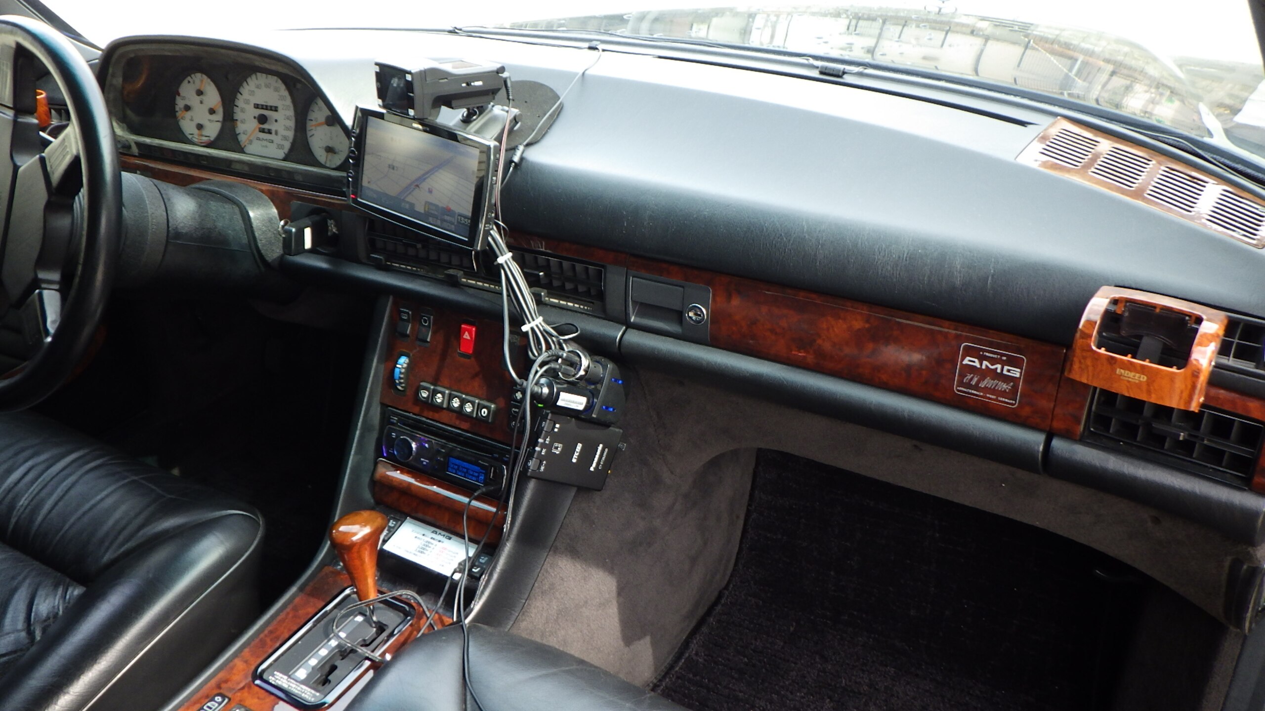 1990 Mercedes Benz 560SEL 6.0 AMG — Photo 12 / 18