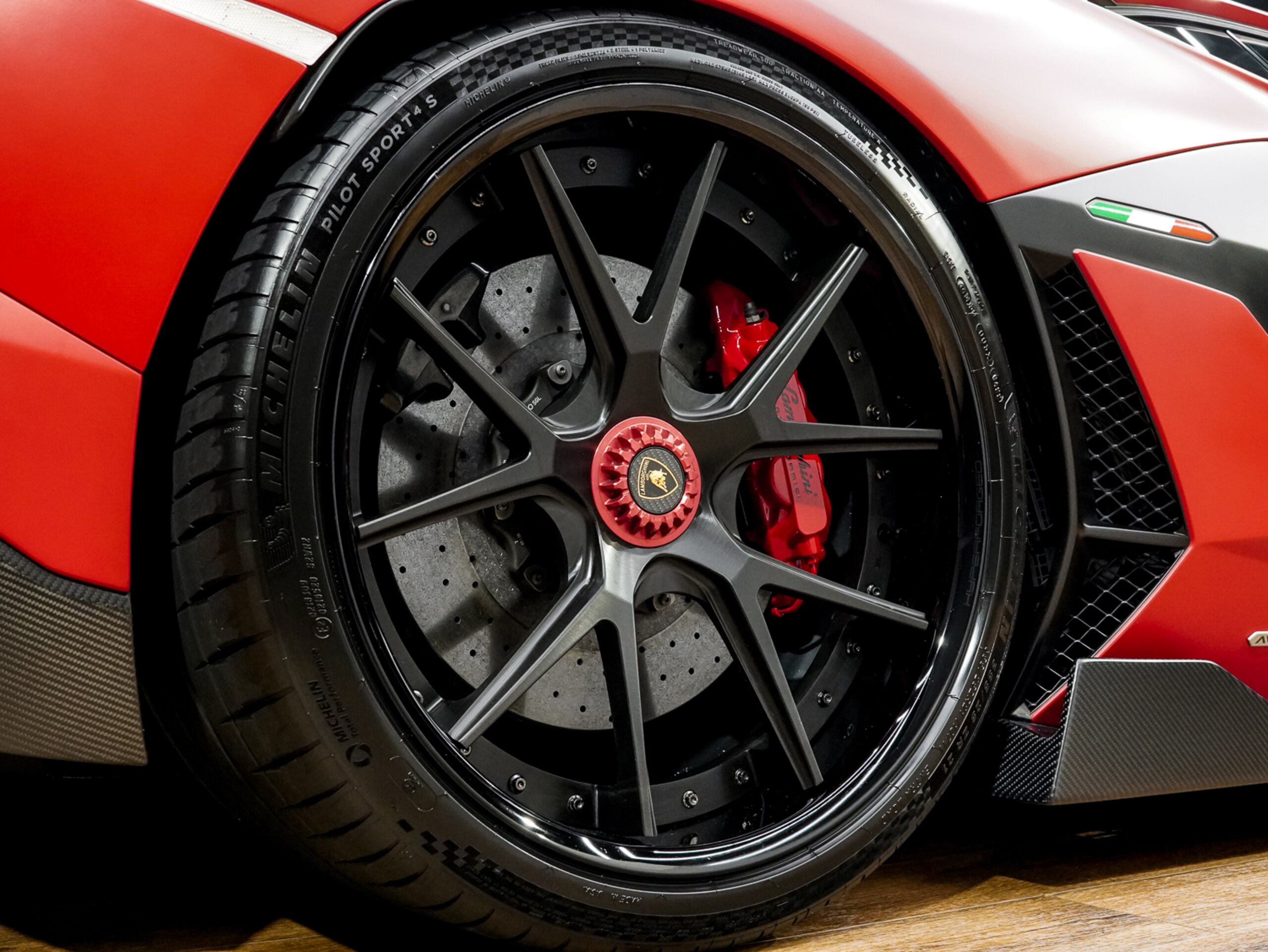 2021 Lamborghini Aventador SVJ — Photo 68 / 74