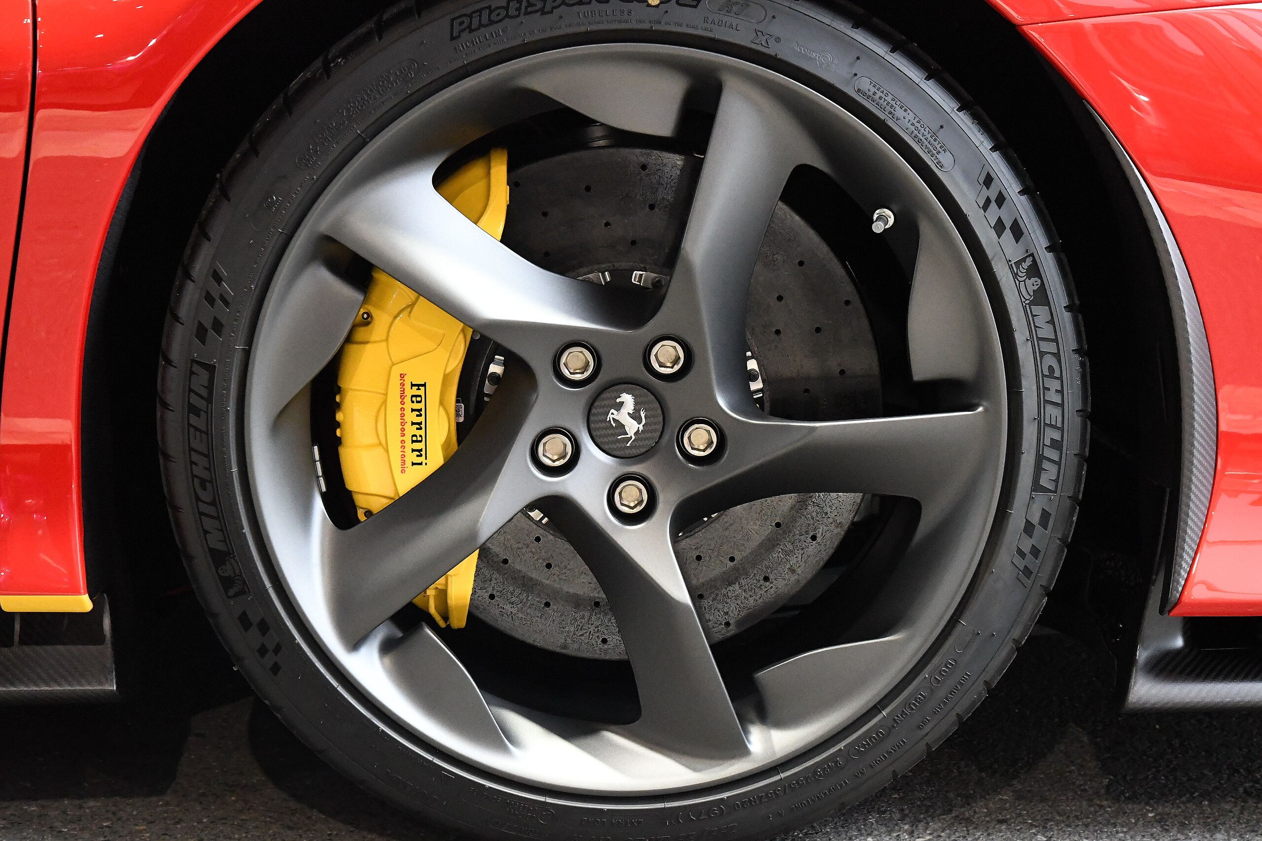 2026 Ferrari SF90 XX Stradale Tailor Made — Photo 30 / 63