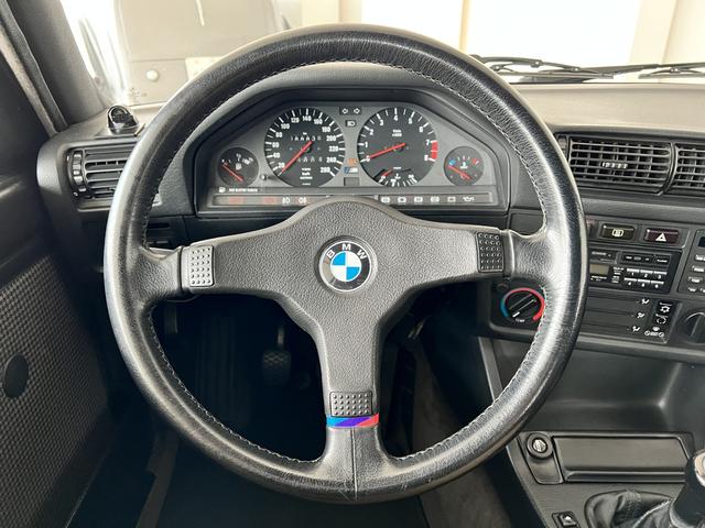 1987 BMW M3 Coupe — Photo 9 / 13
