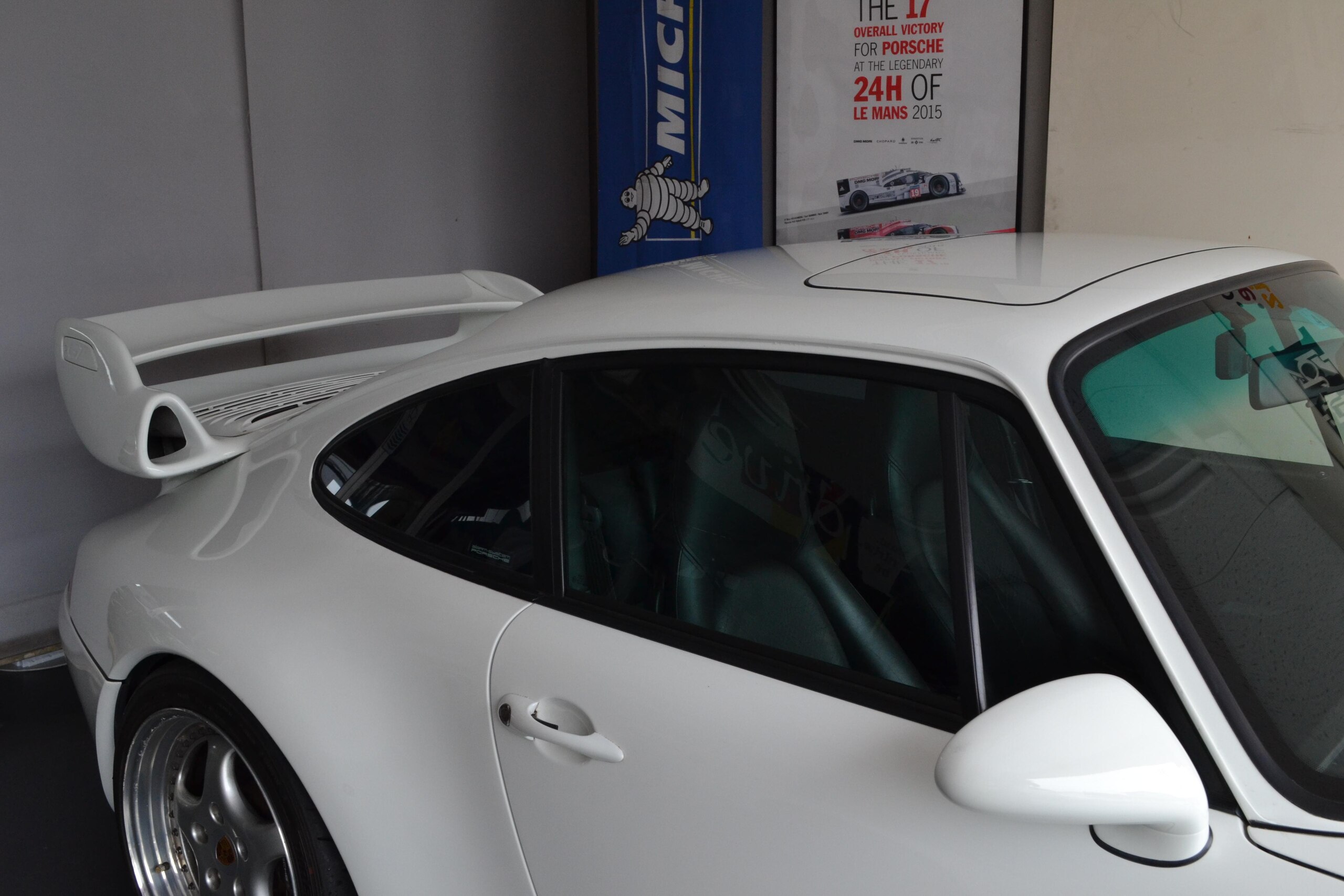 1995 Porsche 911 Carrera 2 — Photo 6 / 24