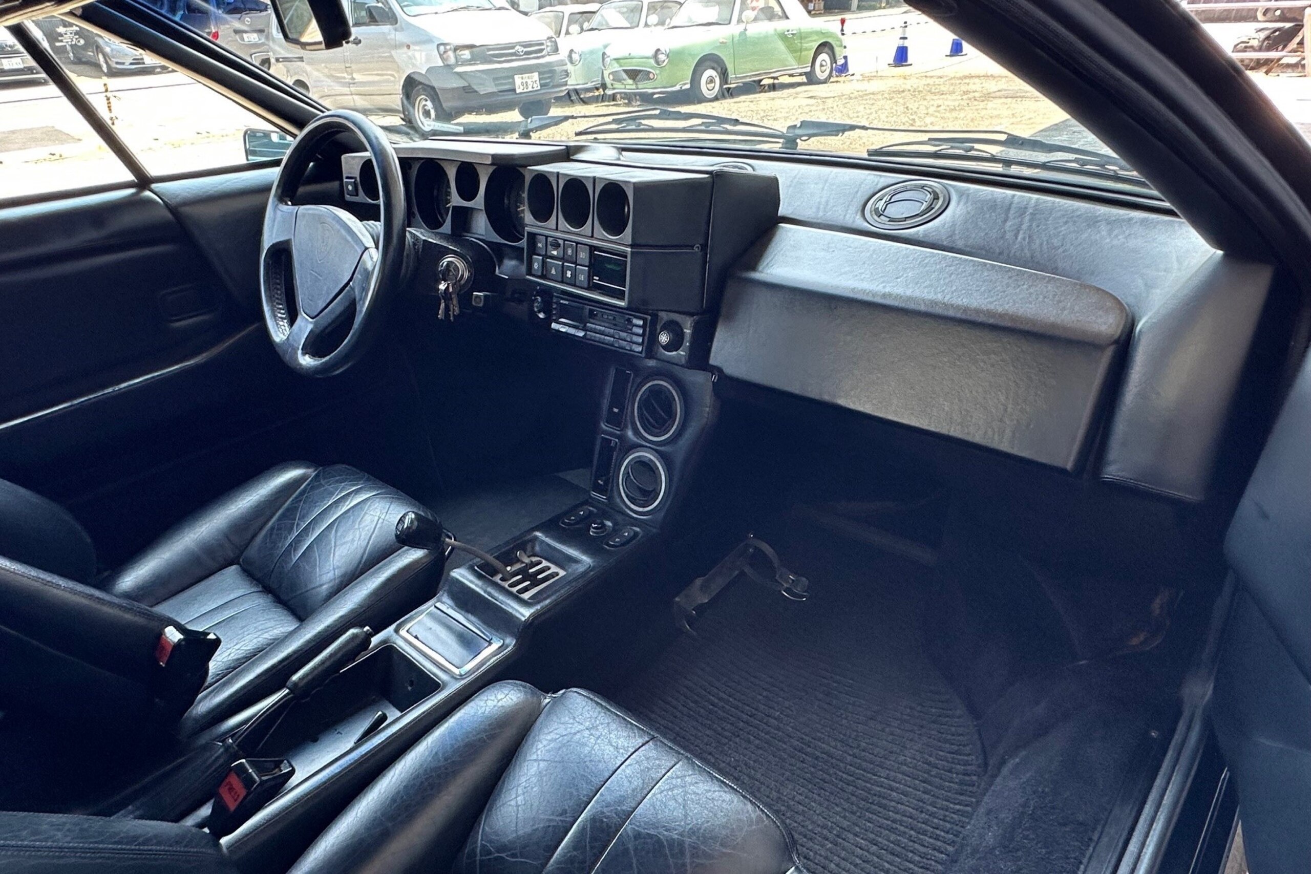 1984 Lamborghini Jalpa — Photo 13 / 17
