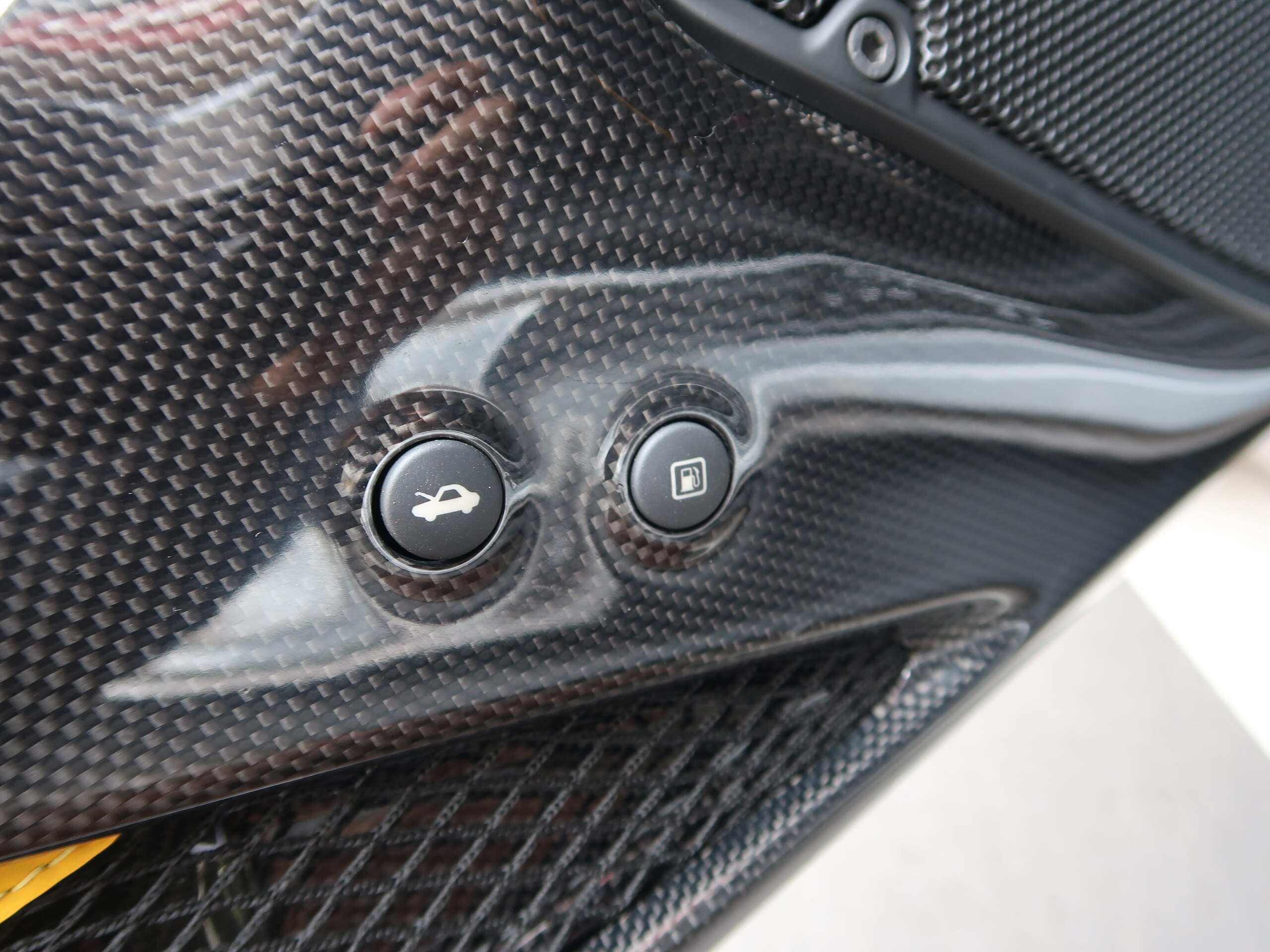 2020 Ferrari 488 Pista — Photo 33 / 53