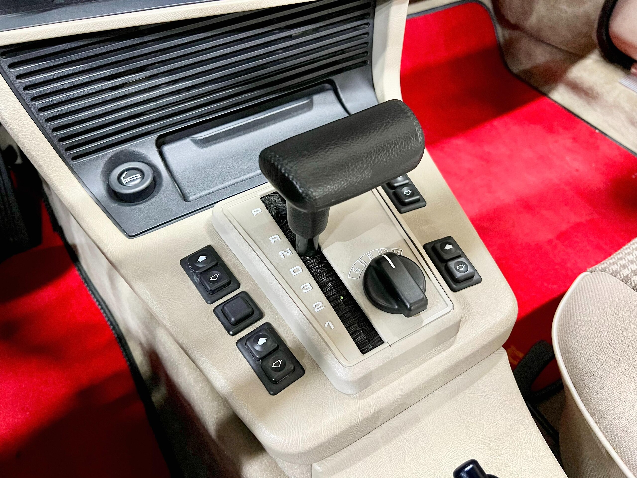 1986 BMW 635CSi — Photo 12 / 20