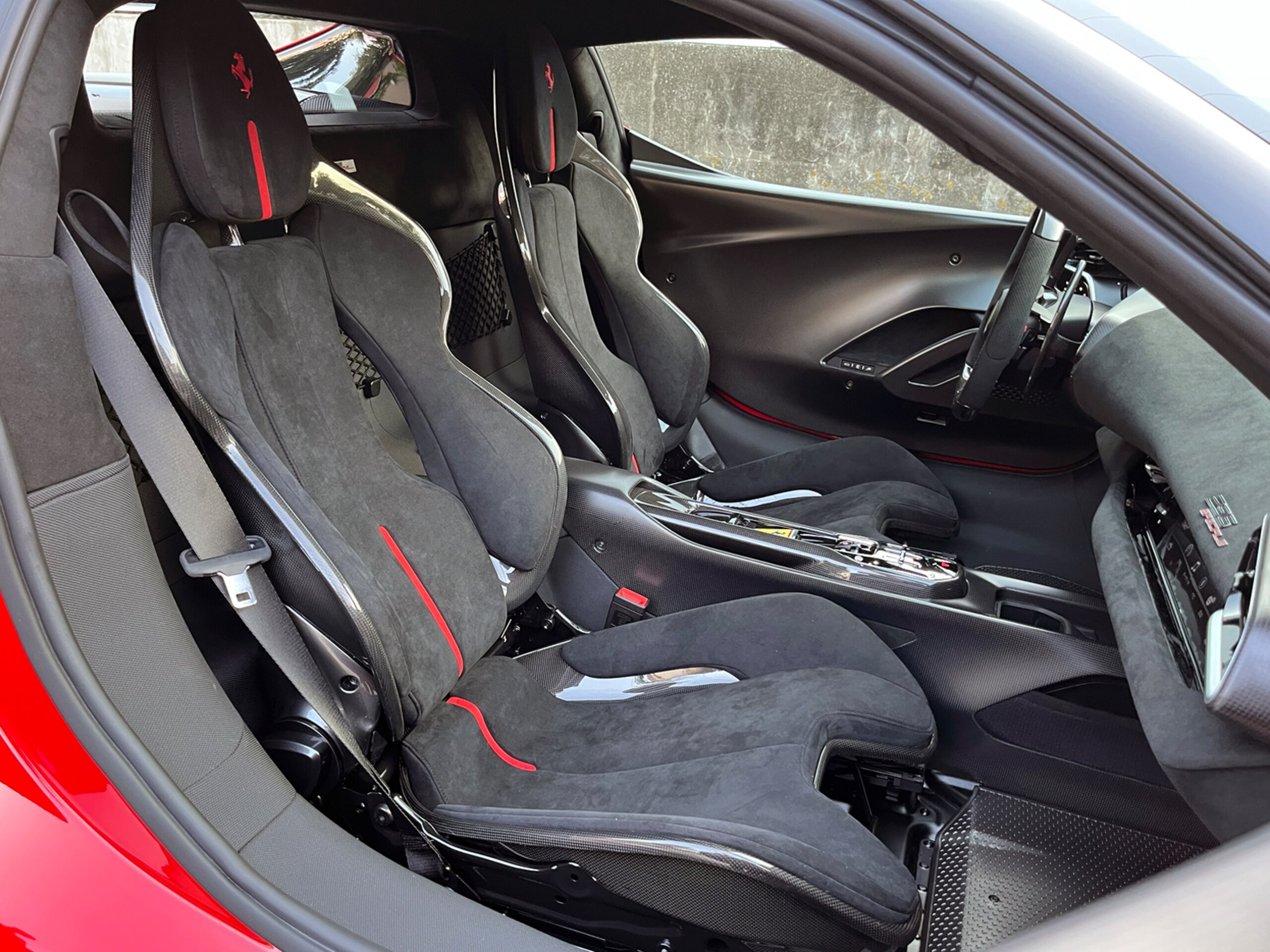 2026 Ferrari 296 Speciale — Photo 26 / 28