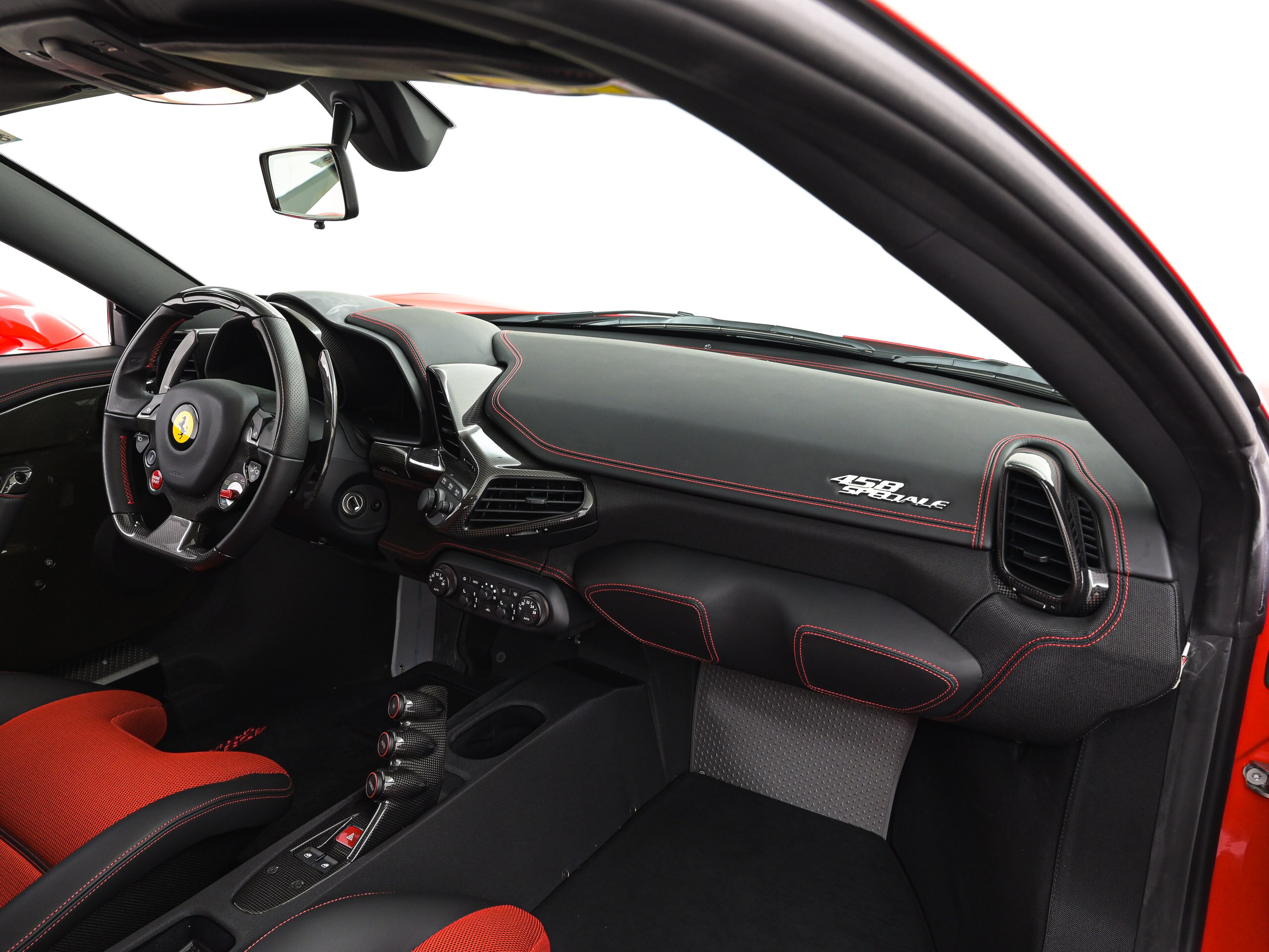 2015 Ferrari 458 Speciale — Photo 13 / 19