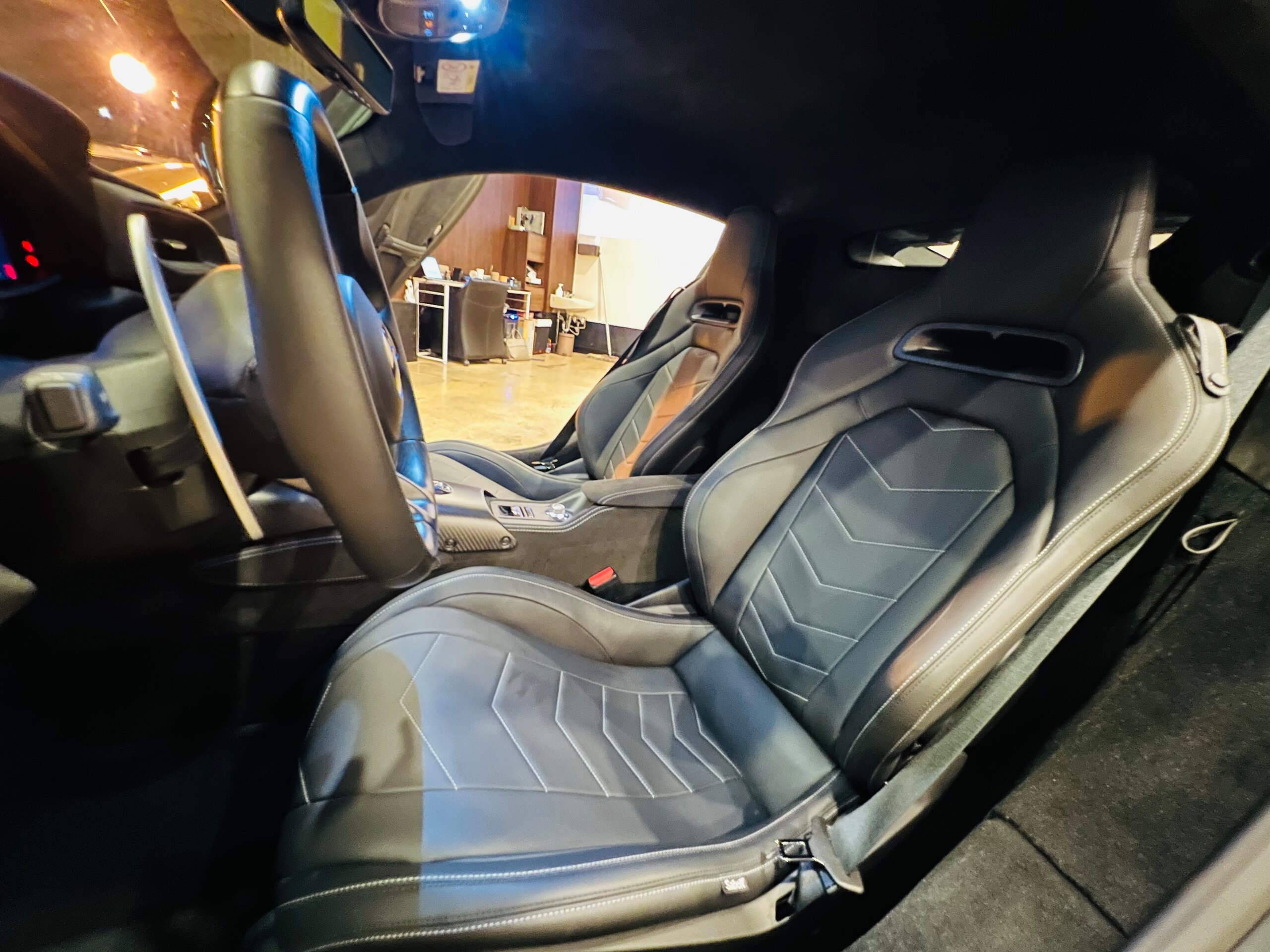 2022 Maserati MC20 — Photo 9 / 21