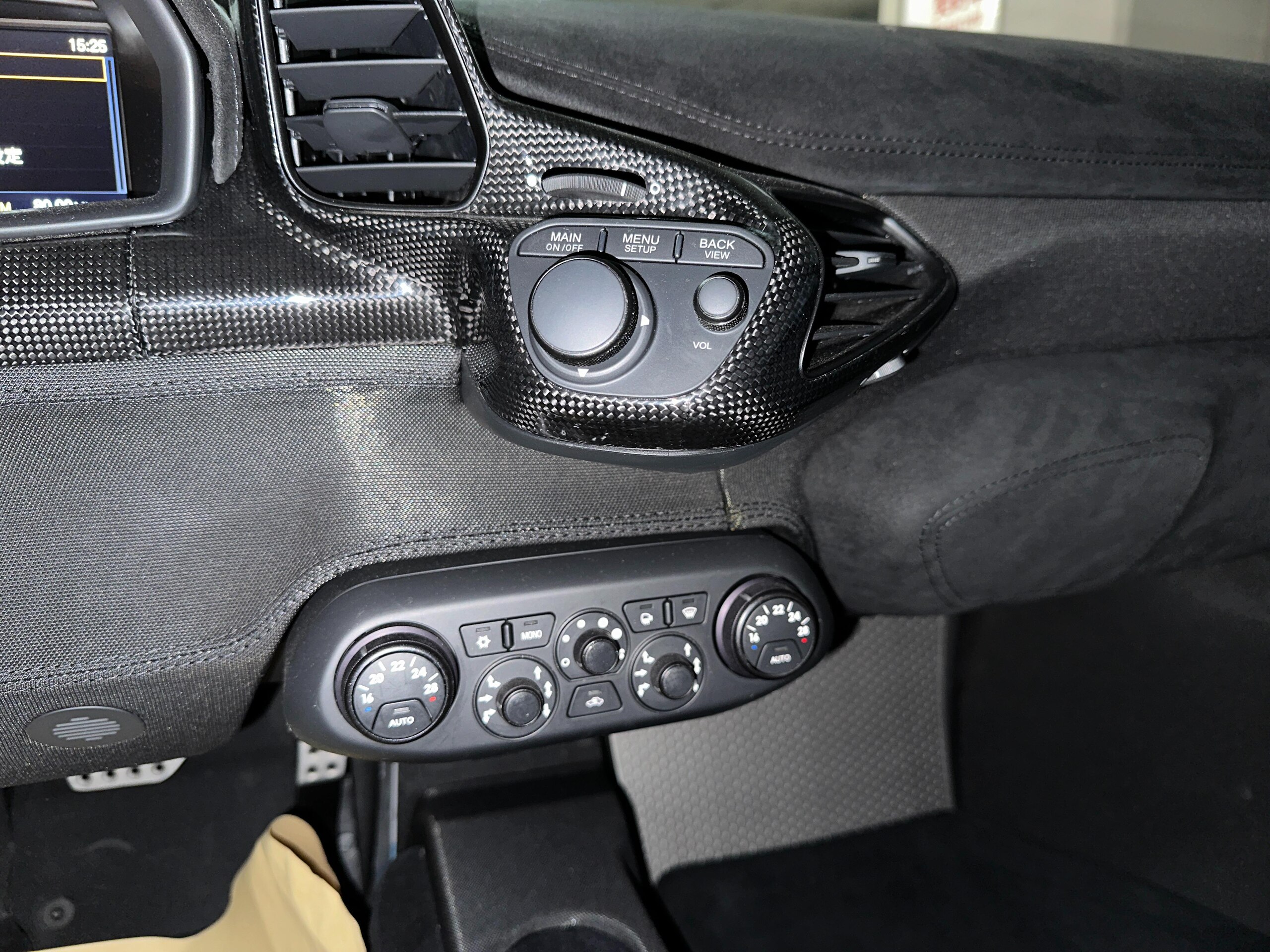 2014 Ferrari 458 Speciale — Photo 11 / 19