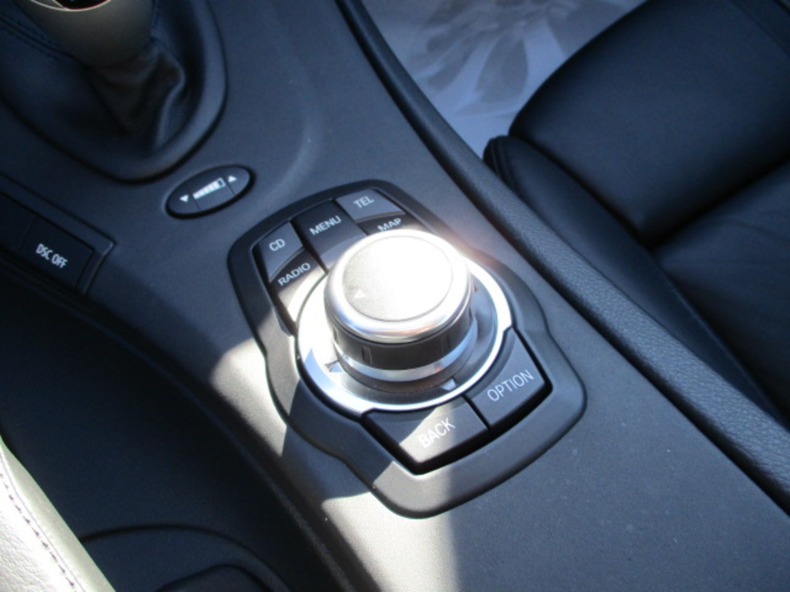 2010 BMW M3 Coupe — Photo 17 / 36