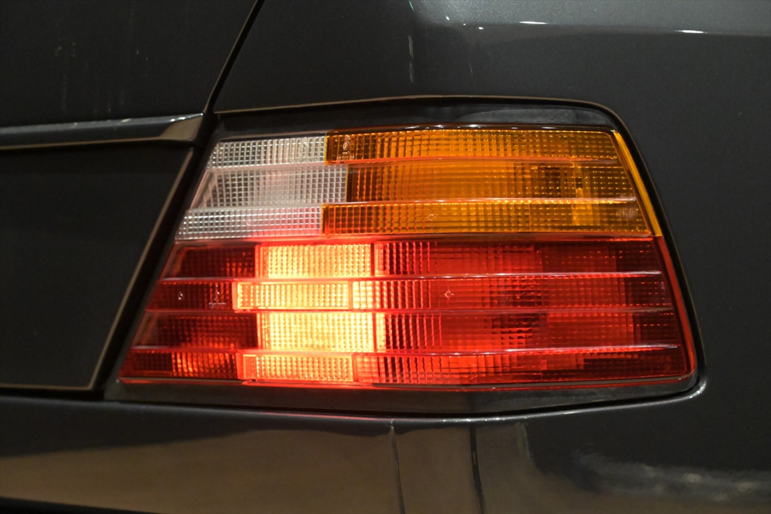 1993 Mercedes Benz E60 AMG — Photo 21 / 26