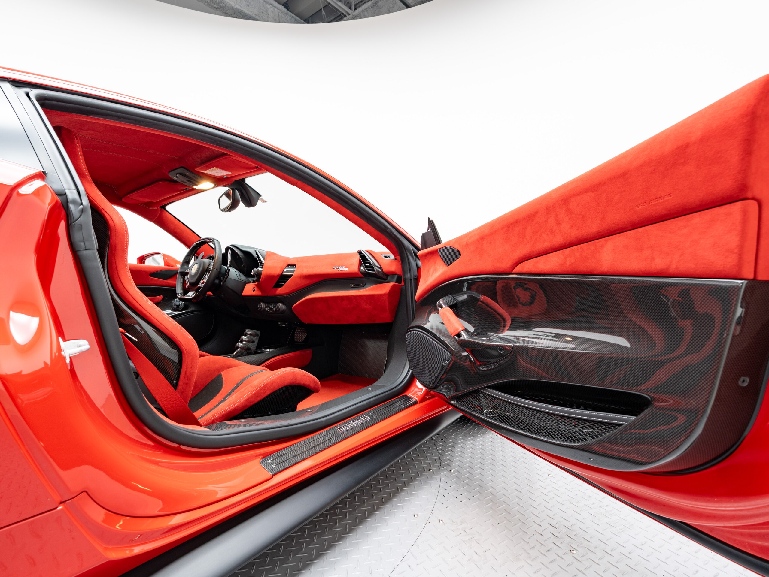 2019 Ferrari 488 Pista — Photo 23 / 26