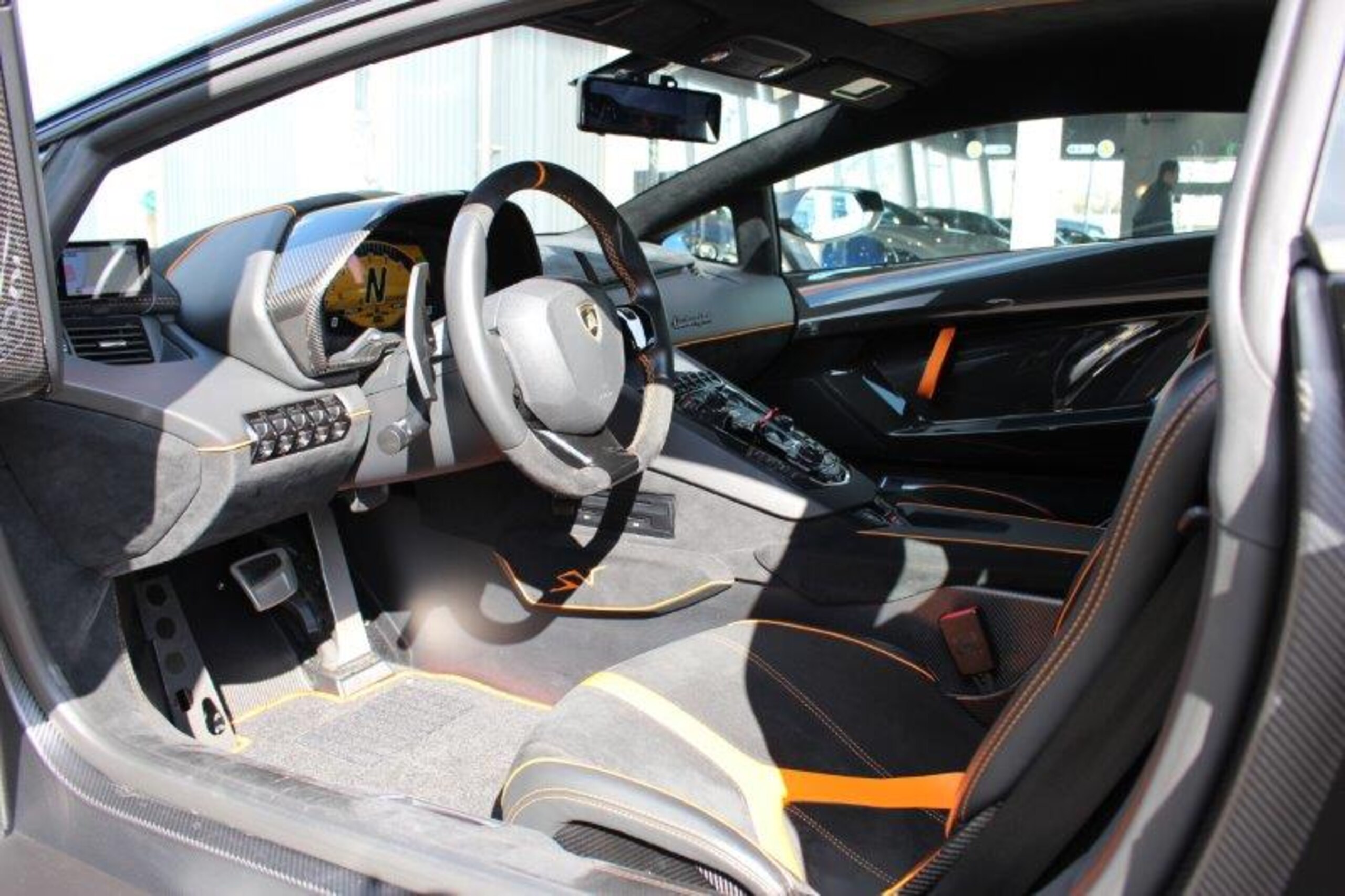 2017 Lamborghini Aventador SV — Photo 8 / 21