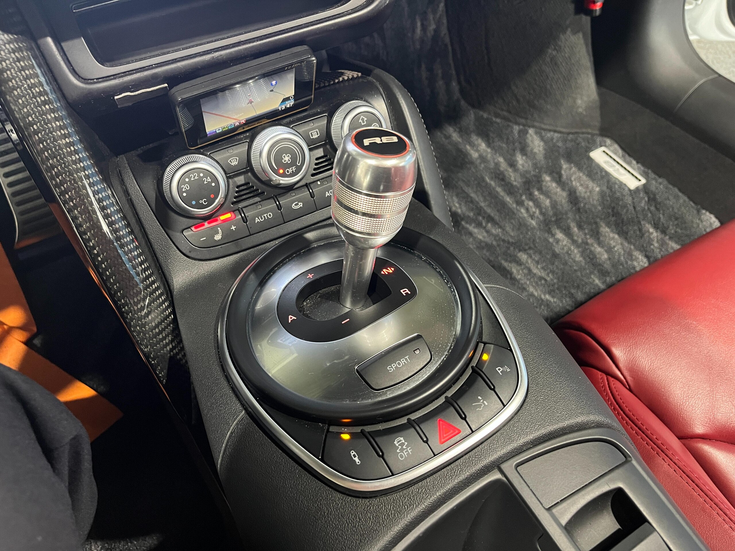 2011 Audi R8 5.2 FSI Quattro — Photo 12 / 19