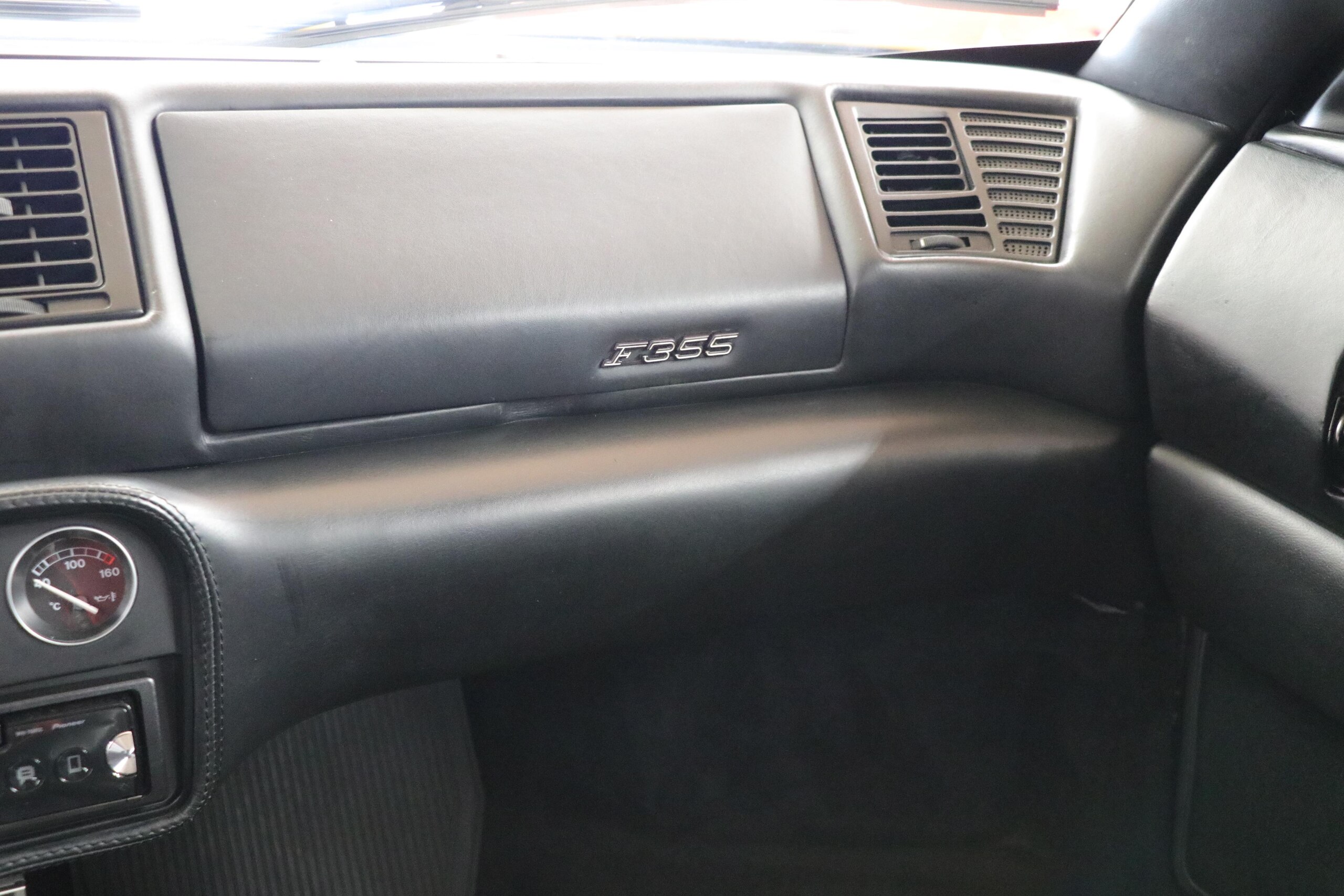 1994 Ferrari F355 Berlinetta — Photo 12 / 21