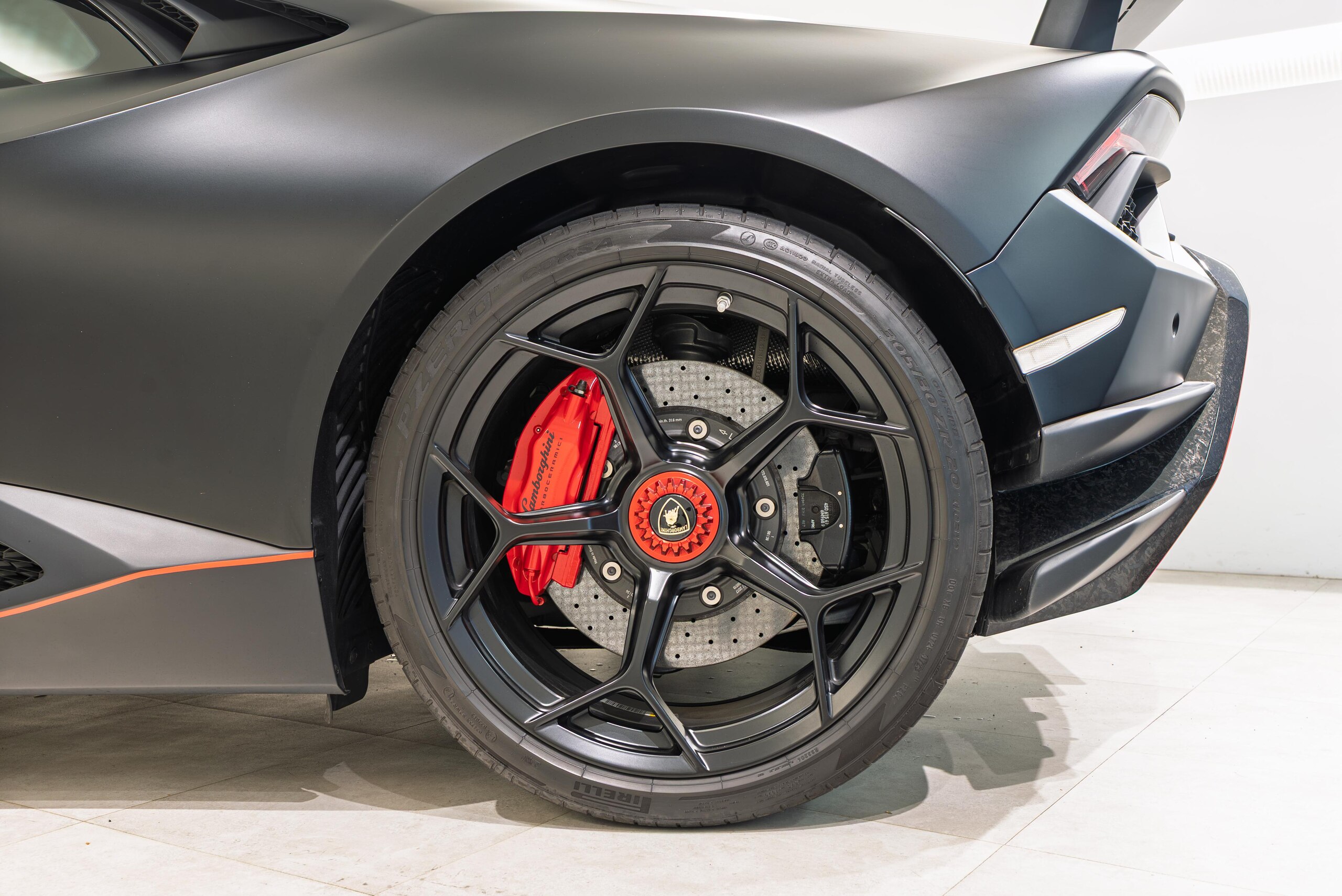 2018 Lamborghini Huracán Performante — Photo 19 / 25