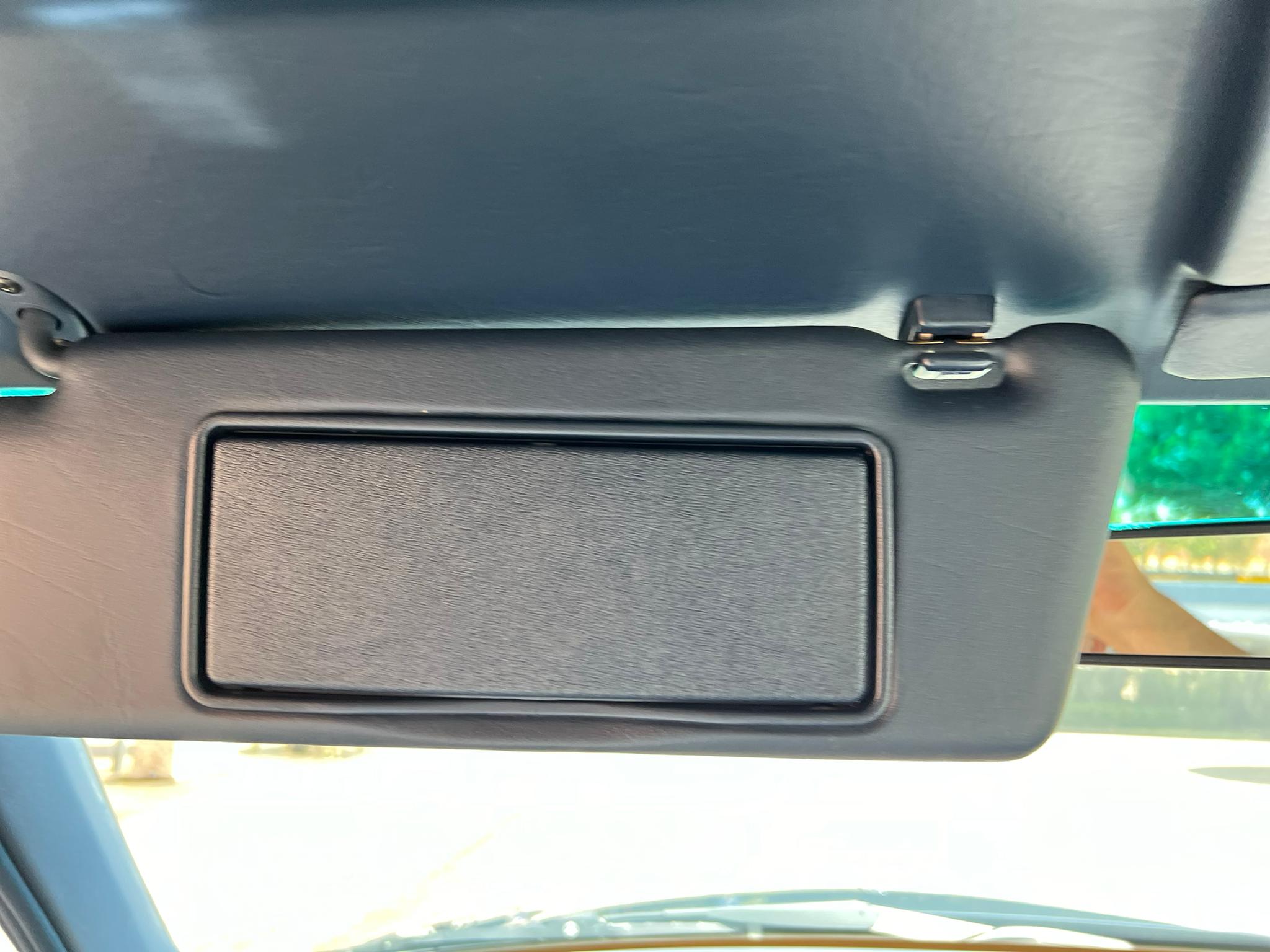 1988 Mercedes Benz 230E — Photo 14 / 29