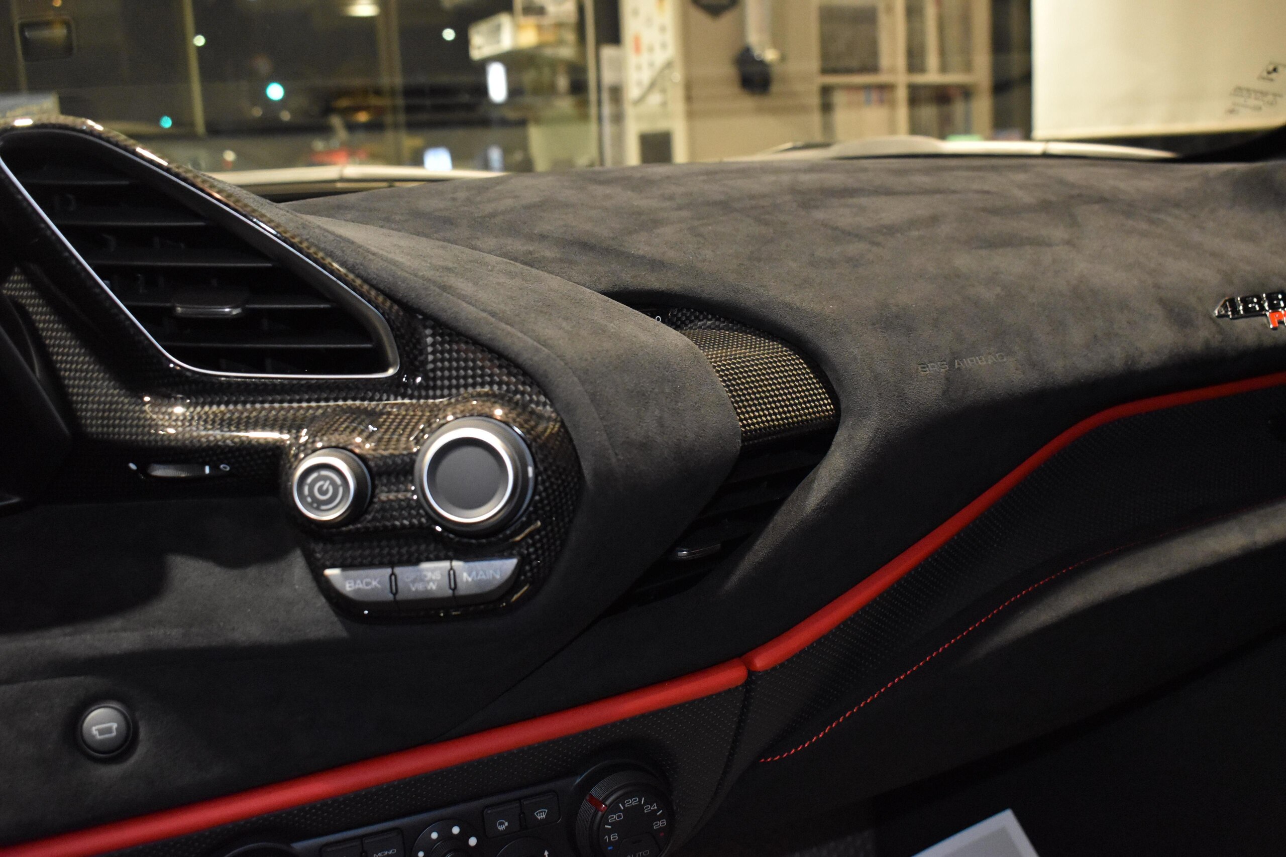 2020 Ferrari 488 Pista — Photo 17 / 23