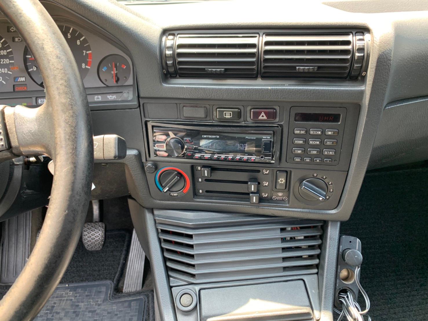 1986 BMW M3 Coupe — Photo 14 / 24