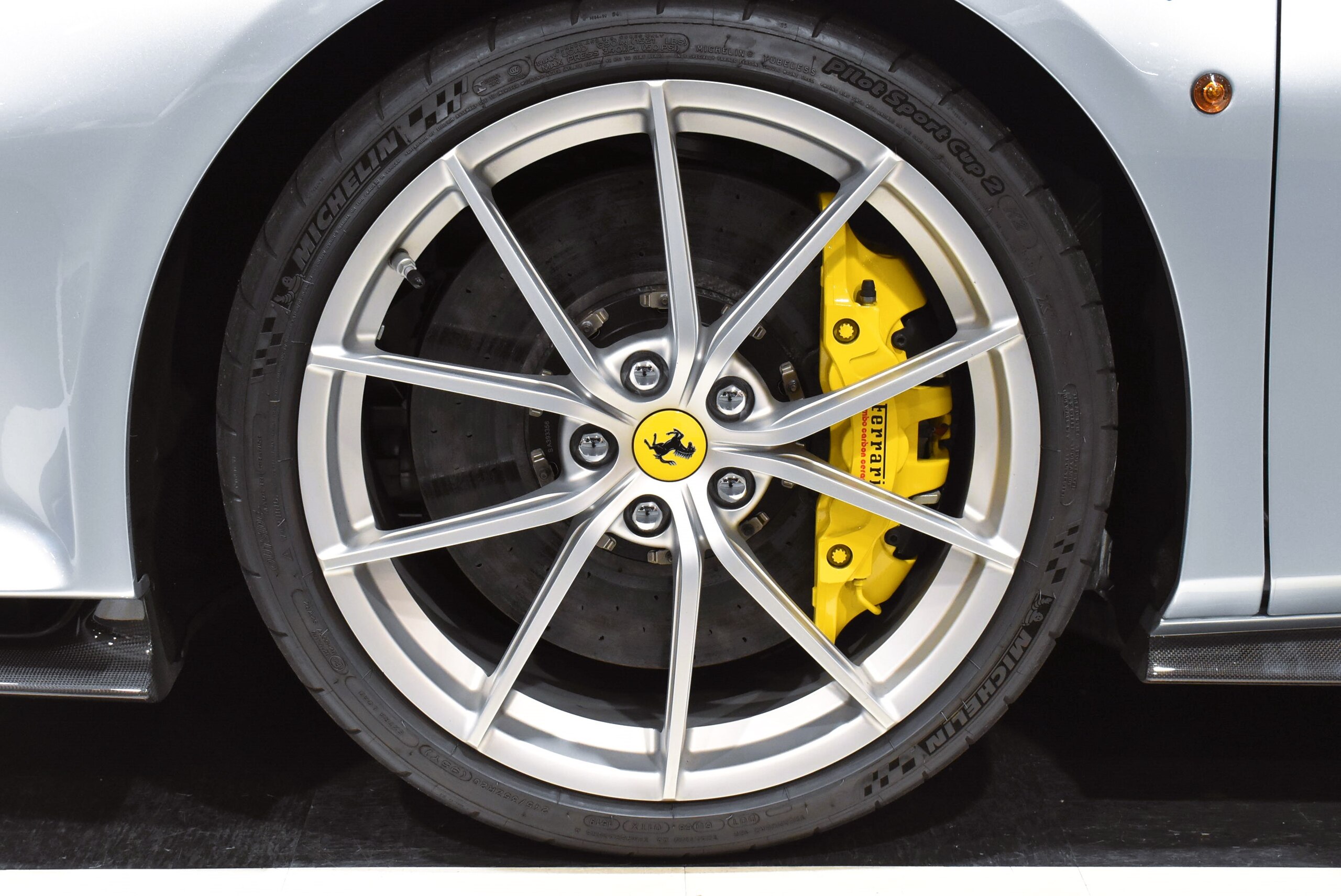 2019 Ferrari 488 Pista — Photo 27 / 28