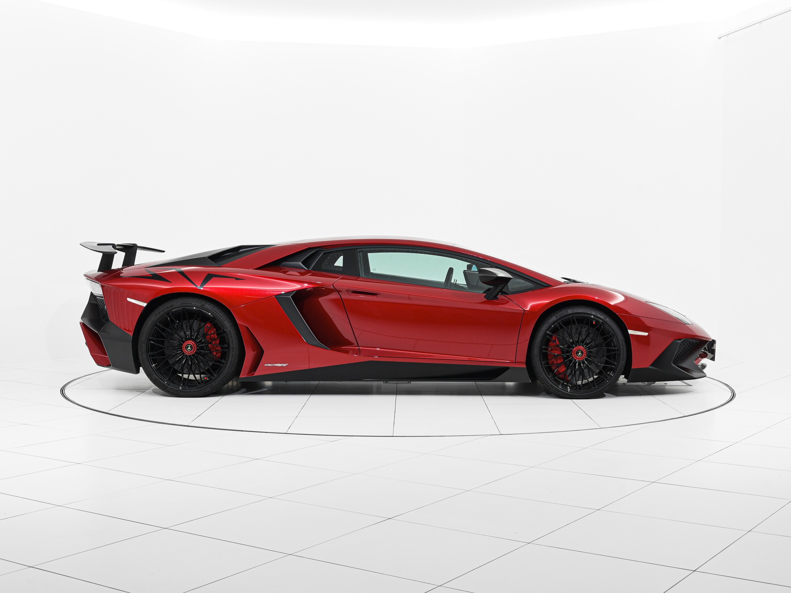 2015 Lamborghini Aventador LP750-4 Superveloce — Photo 9 / 25