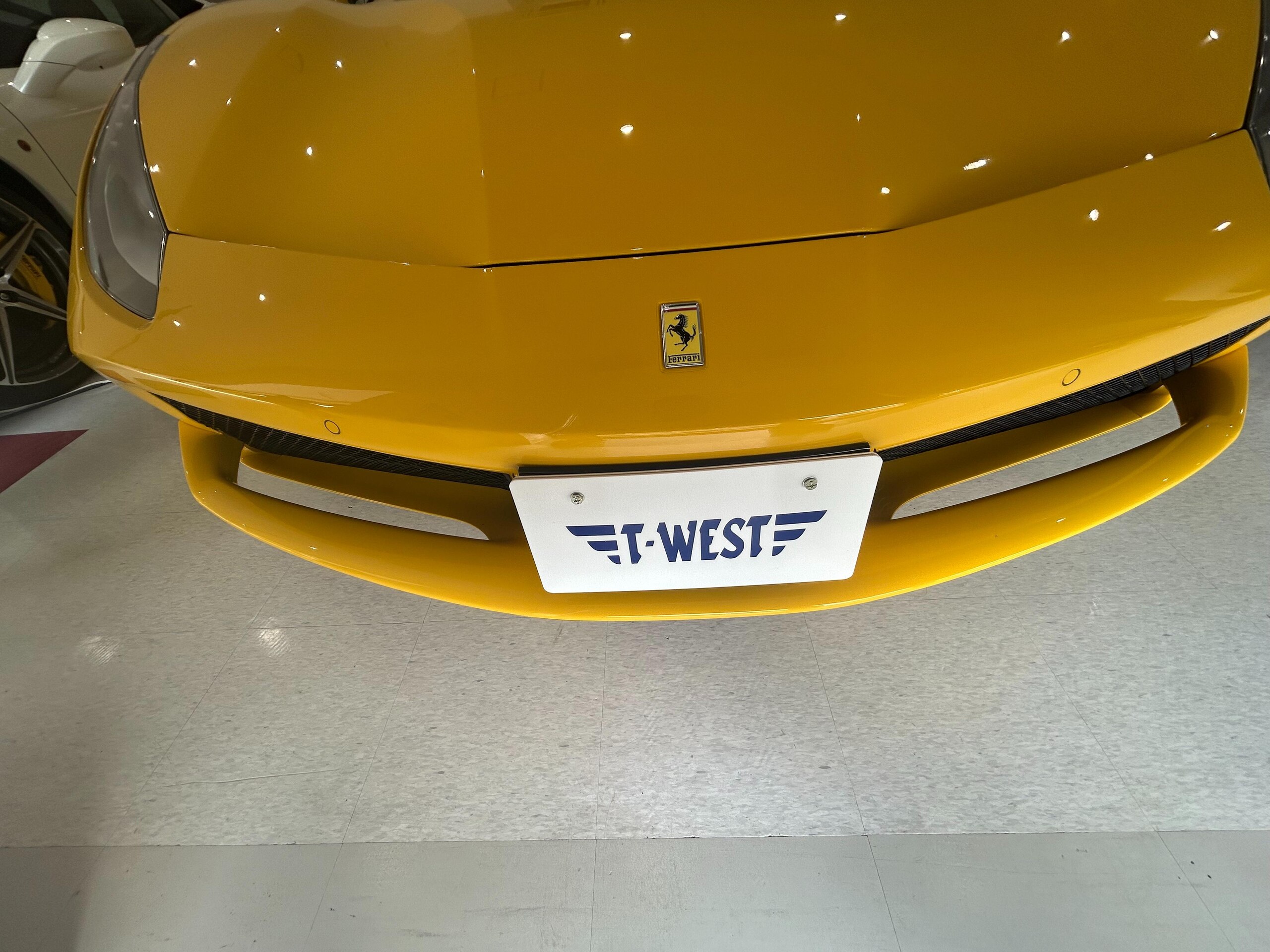 2017 Ferrari 488 Spider — Photo 10 / 31
