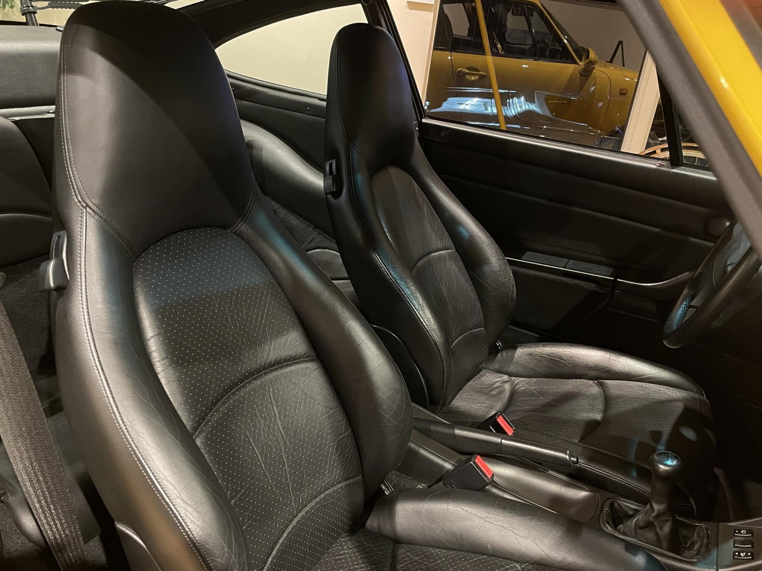 1996 Porsche 911 Carrera — Photo 13 / 18