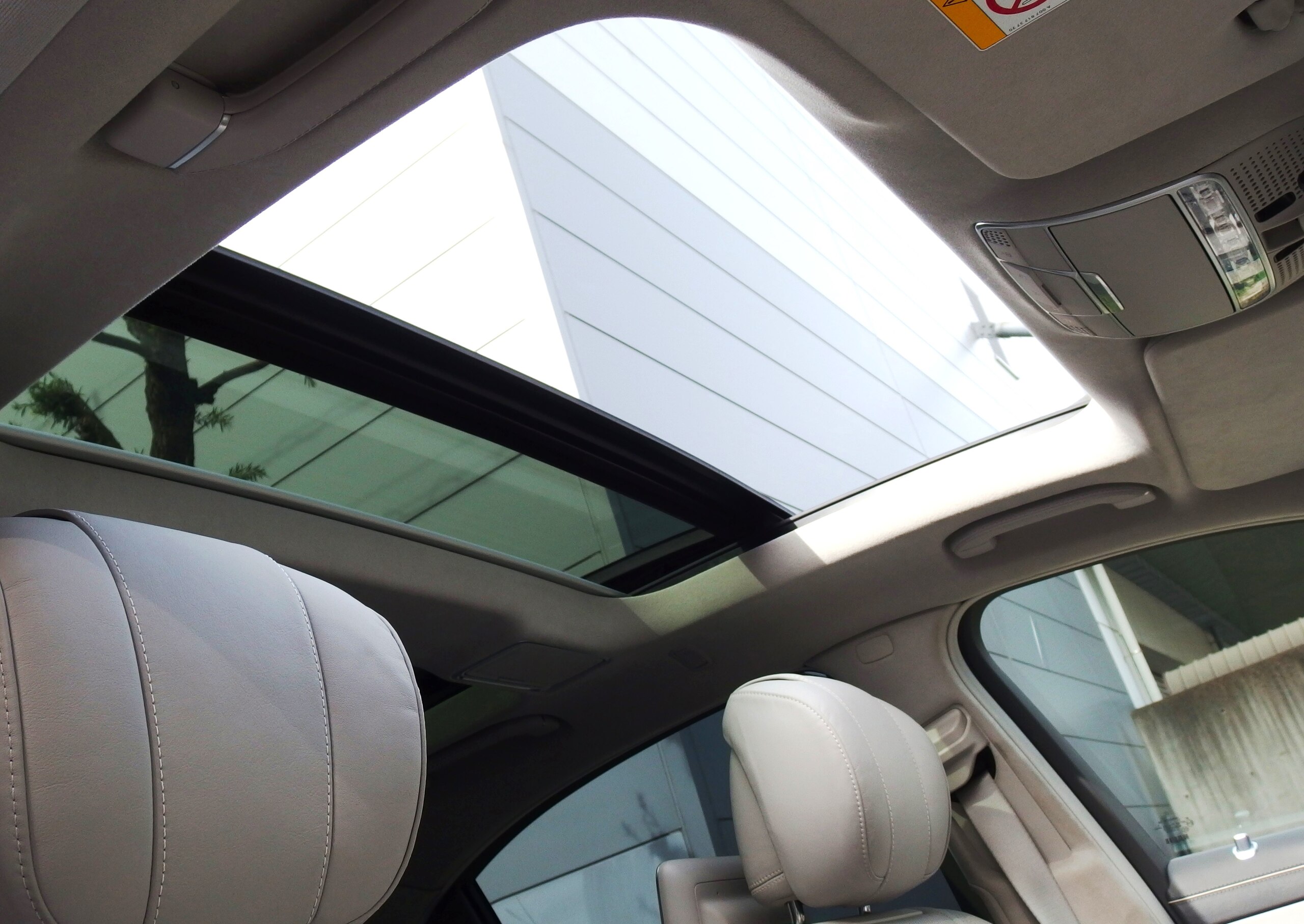 2014 Mercedes Benz S63 AMG 4Matic Long — Photo 11 / 17