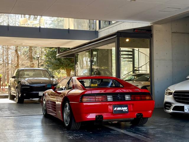 1990 Ferrari 348 TB — Photo 9 / 21