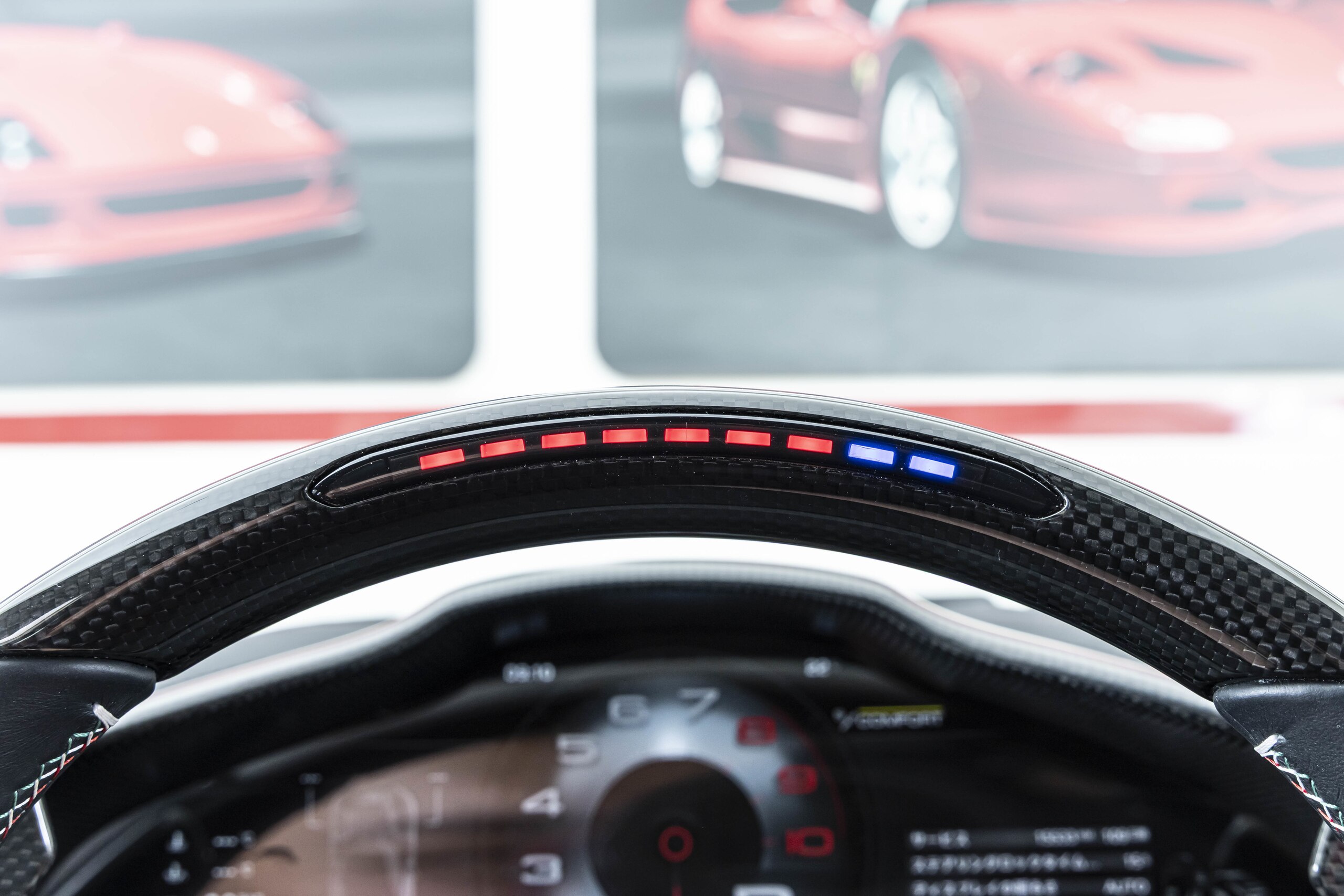 2025 Ferrari Purosangue — Photo 15 / 32