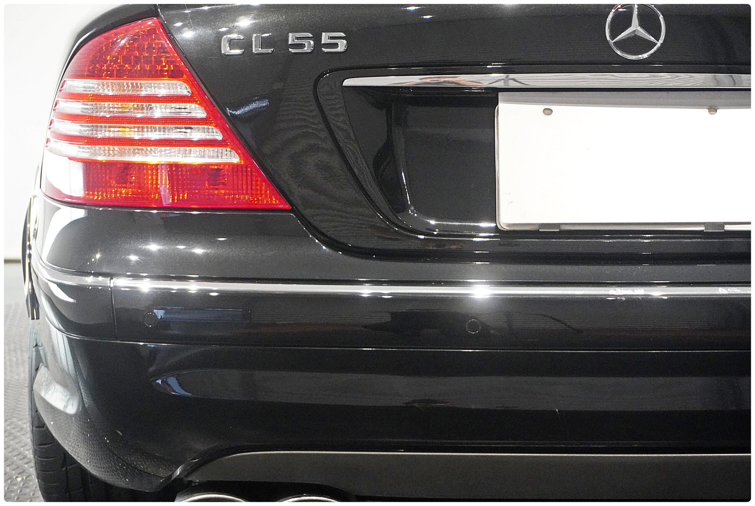 2004 Mercedes Benz CL55 AMG — Photo 21 / 24