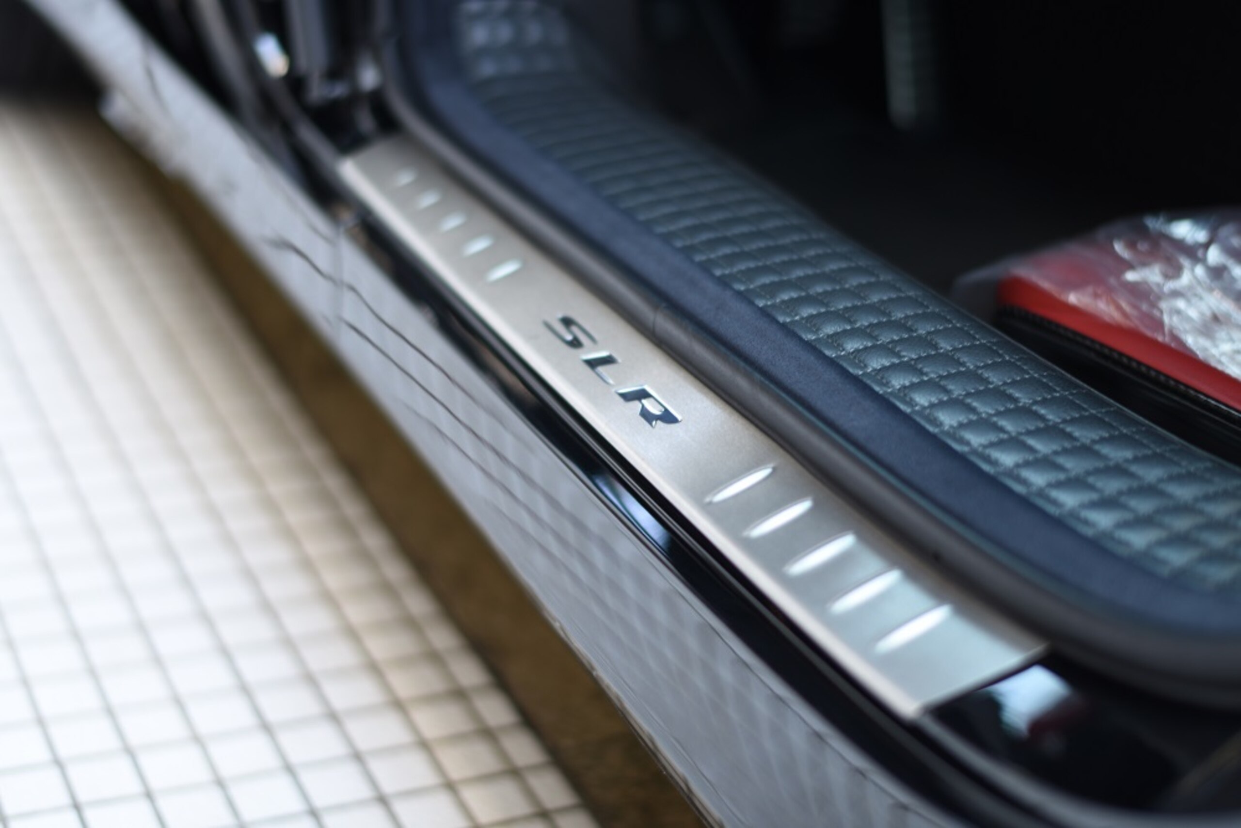 2006 Mercedes Benz SLR McLaren — Photo 8 / 14