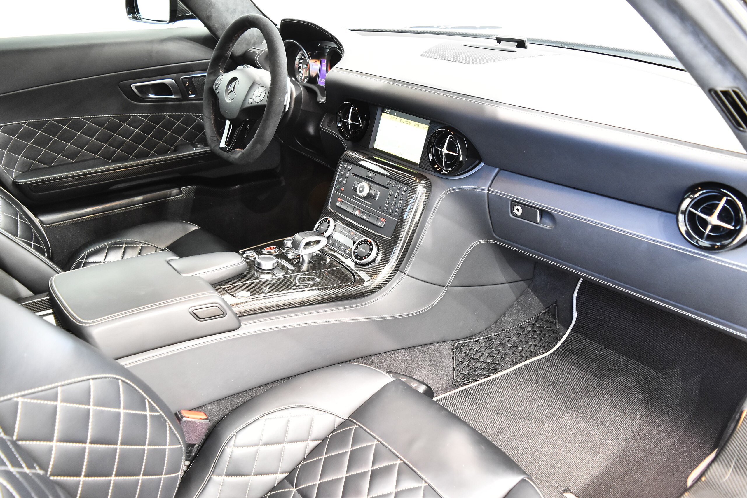 2014 Mercedes Benz SLS AMG GT FINAL EDITION — Photo 11 / 19