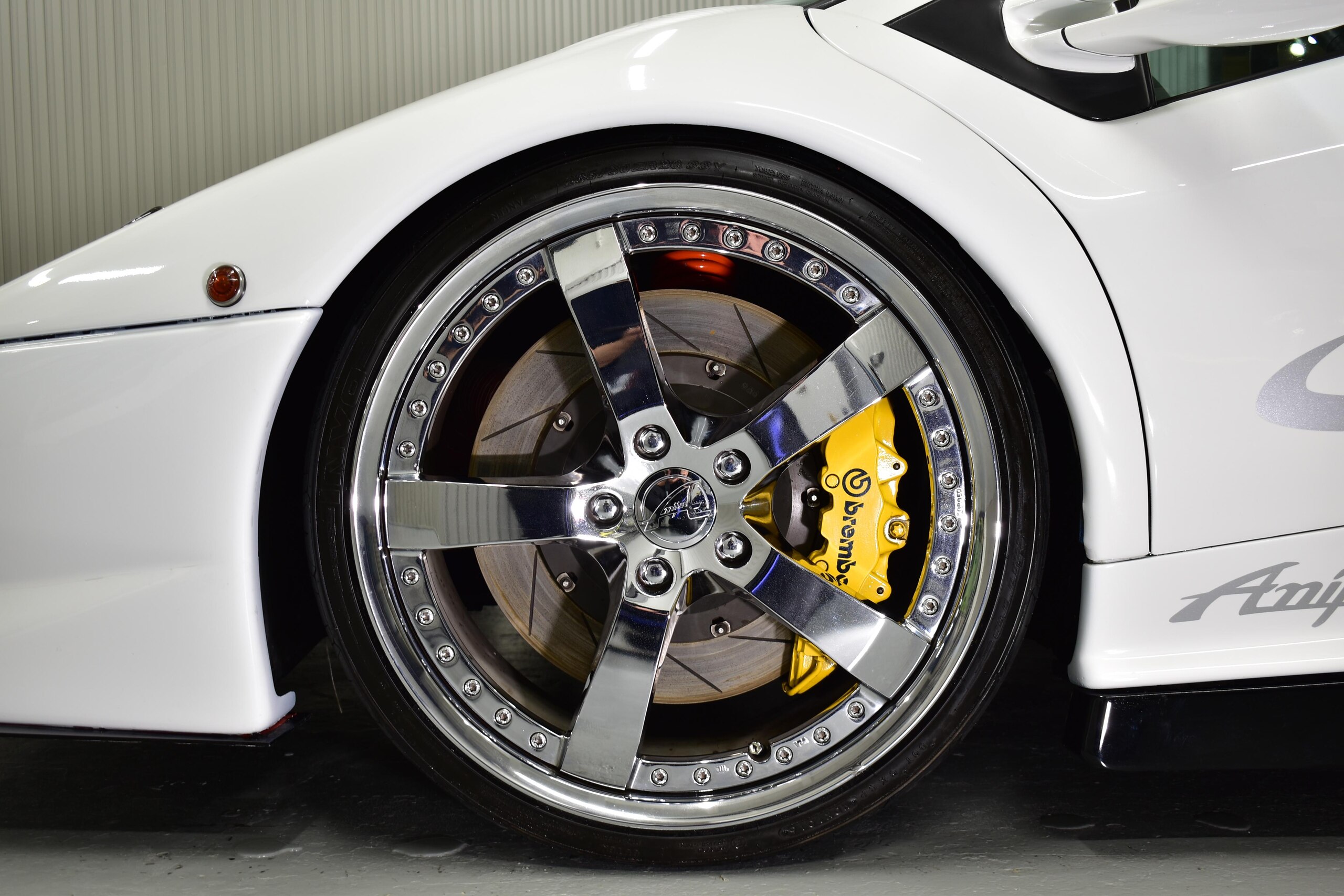 1999 Lamborghini Diablo SV — Photo 16 / 19