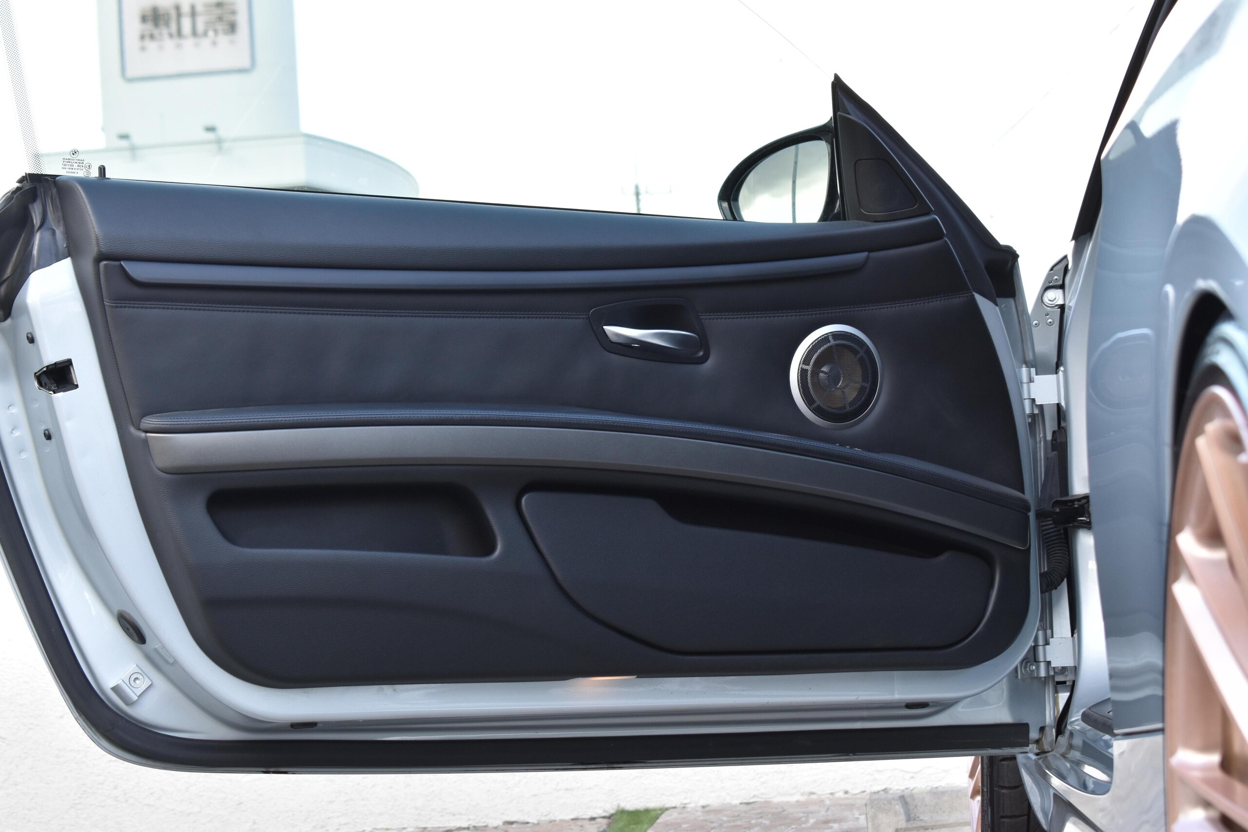 2011 BMW M3 Coupe — Photo 16 / 17
