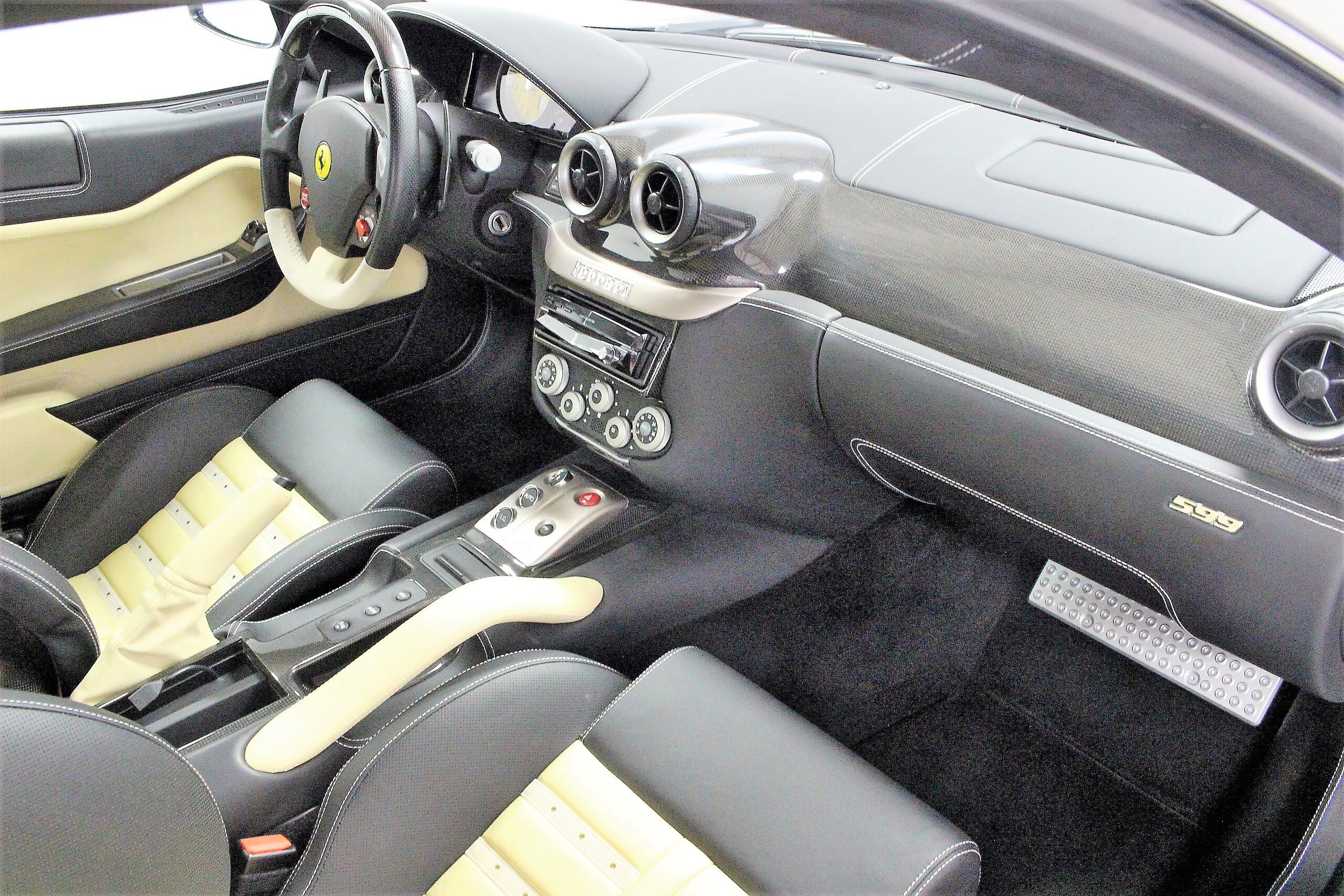 2009 Ferrari 599 — Photo 12 / 18