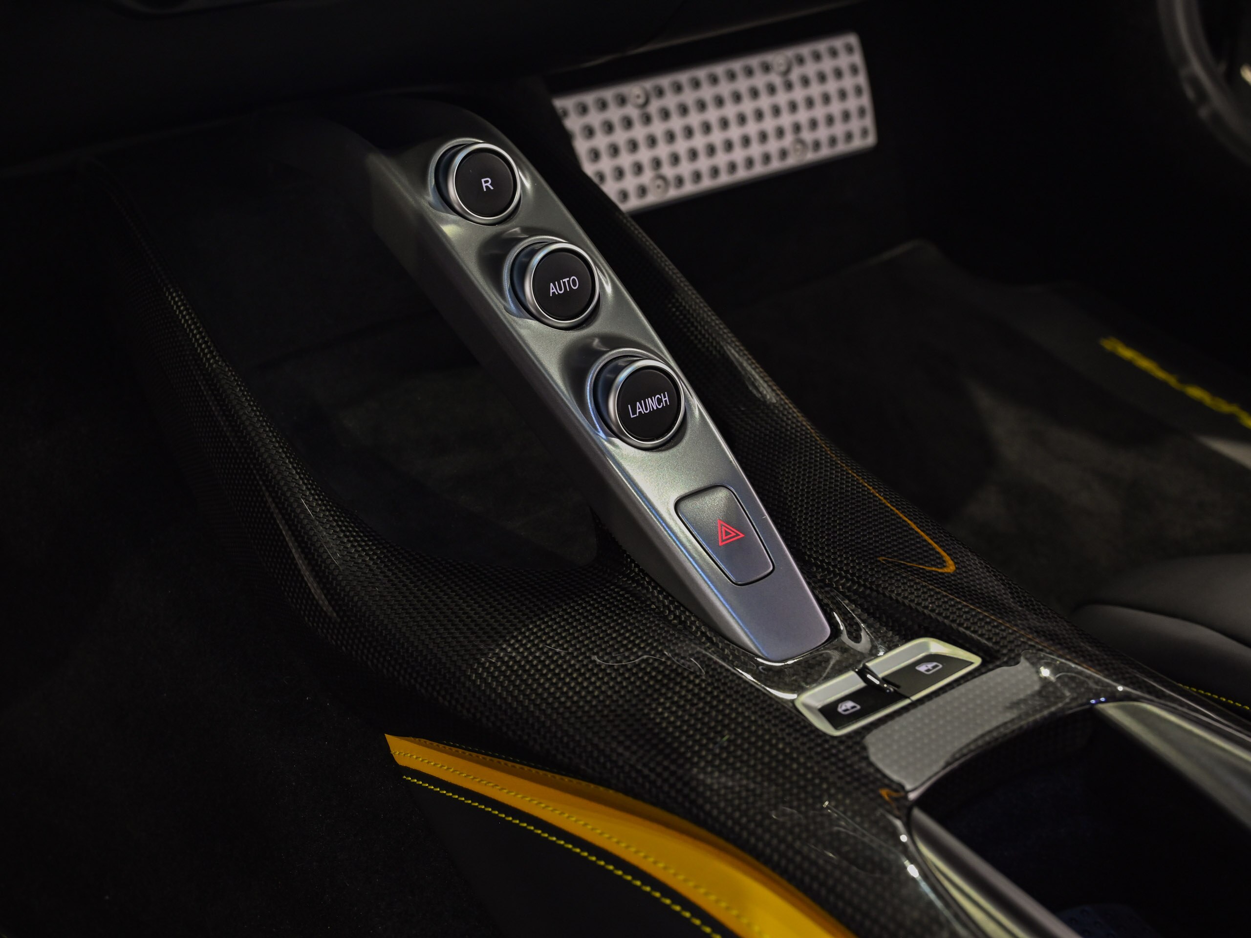 2019 Ferrari 812 Superfast — Photo 13 / 19