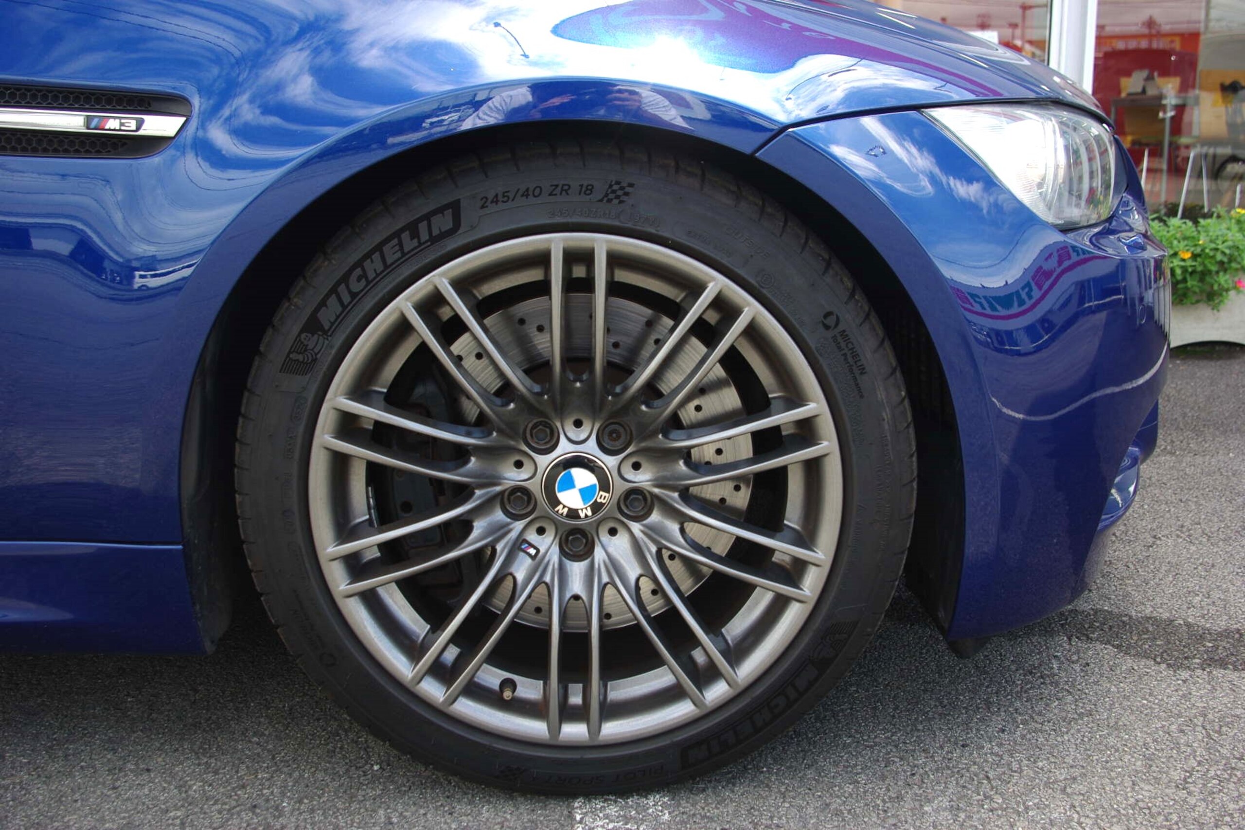 2009 BMW M3 Sedan — Photo 16 / 20