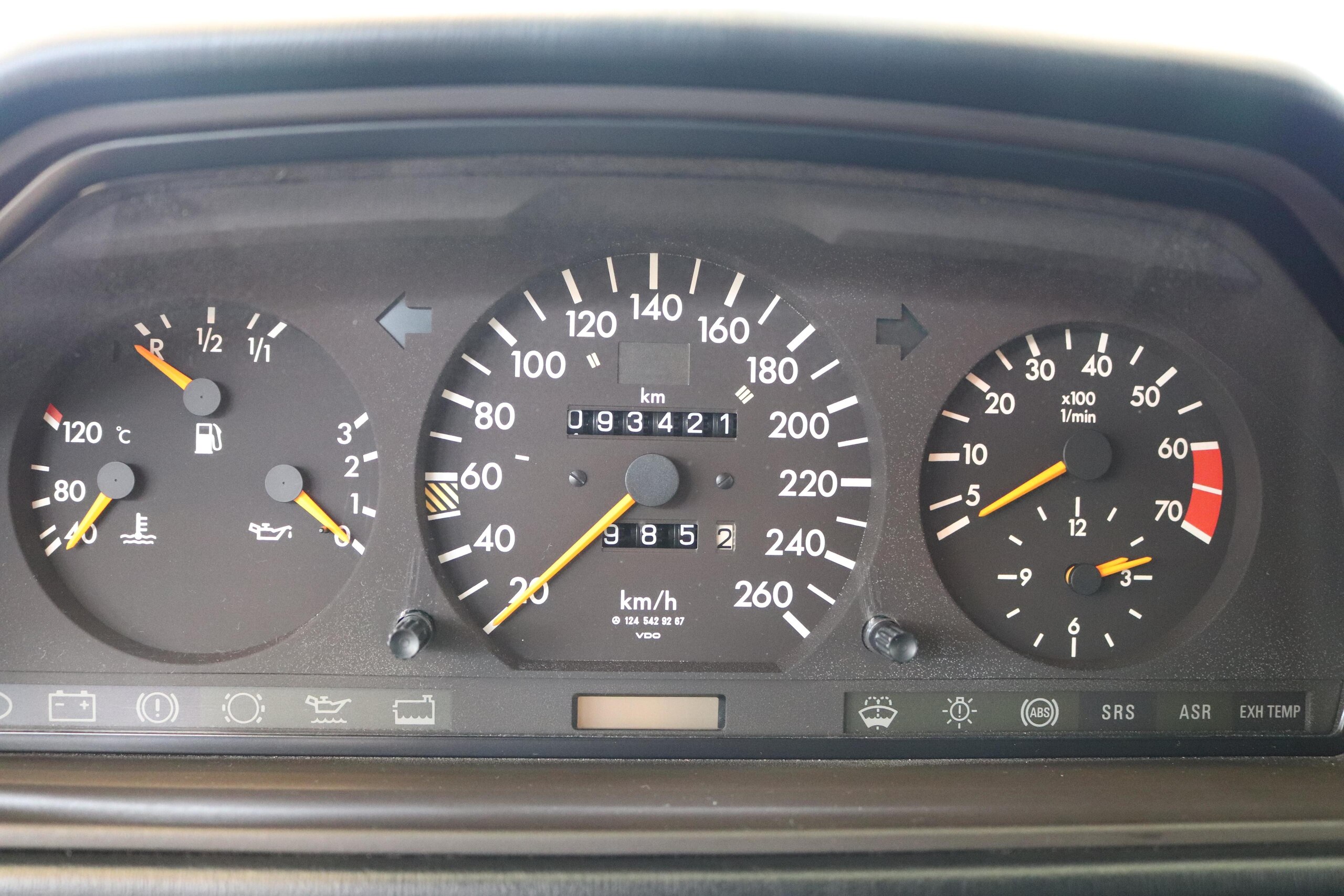 1993 Mercedes Benz E500 — Photo 14 / 21