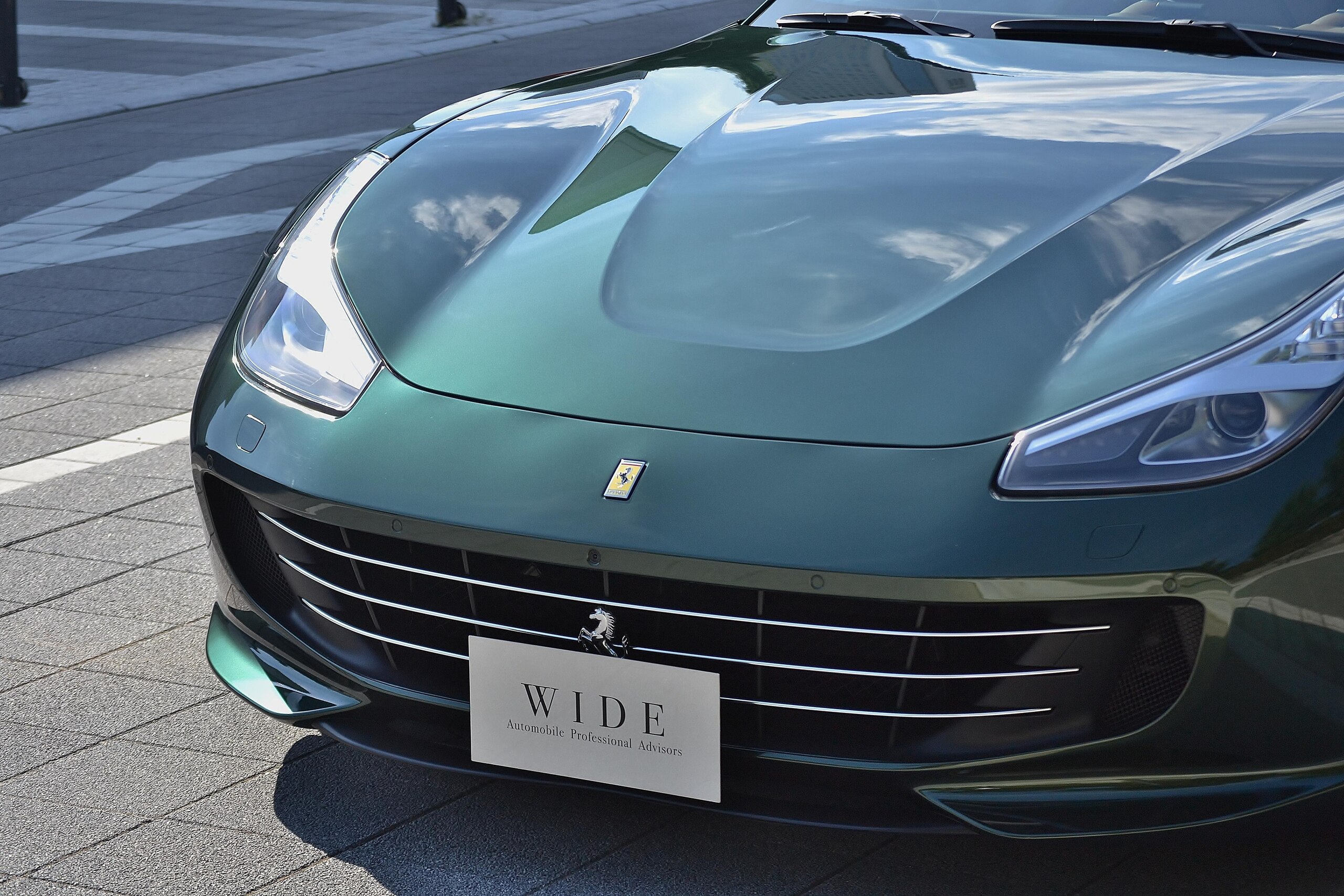 2019 Ferrari GTC4Lusso — Photo 15 / 34