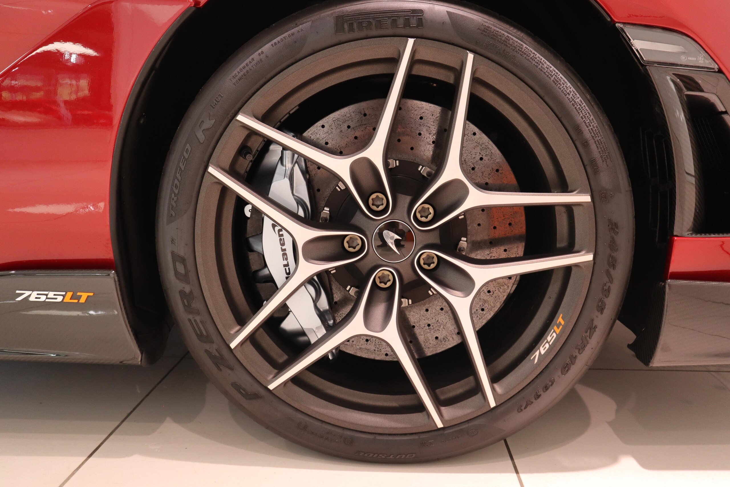 2023 McLaren 765LT Spider — Photo 46 / 49