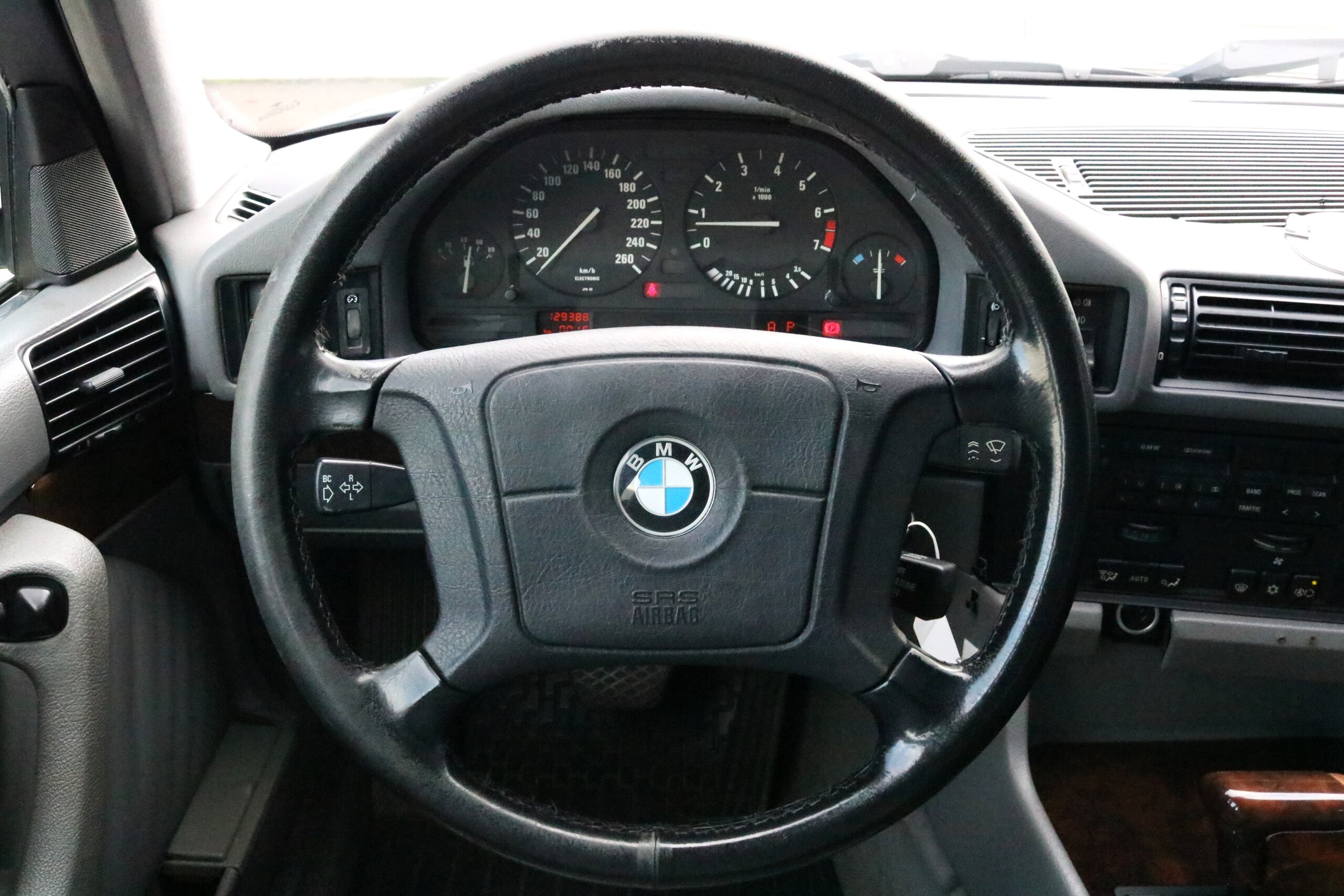 1995 BMW Touring 540i — Photo 11 / 24