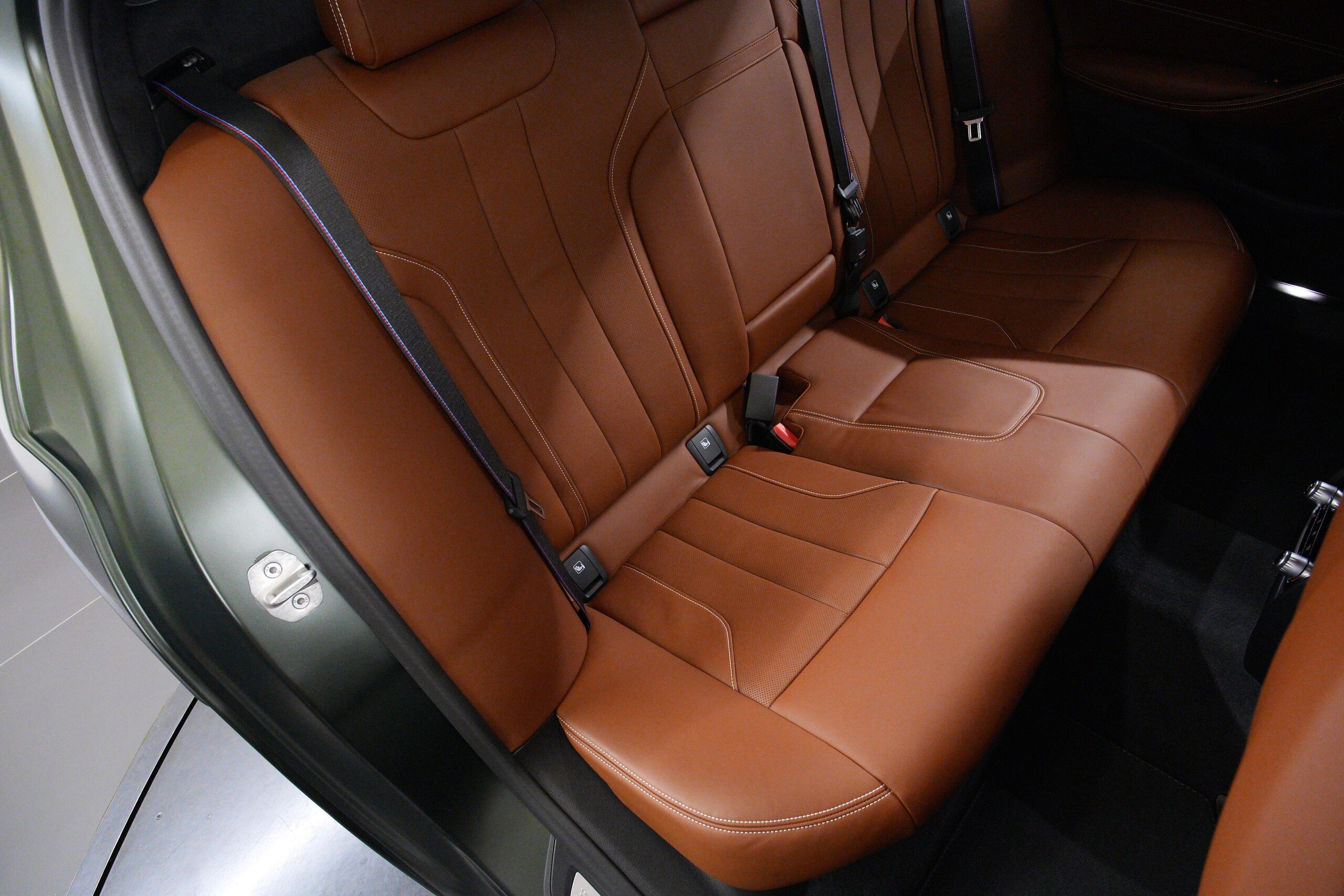2023 BMW M5 Competition — Photo 40 / 53