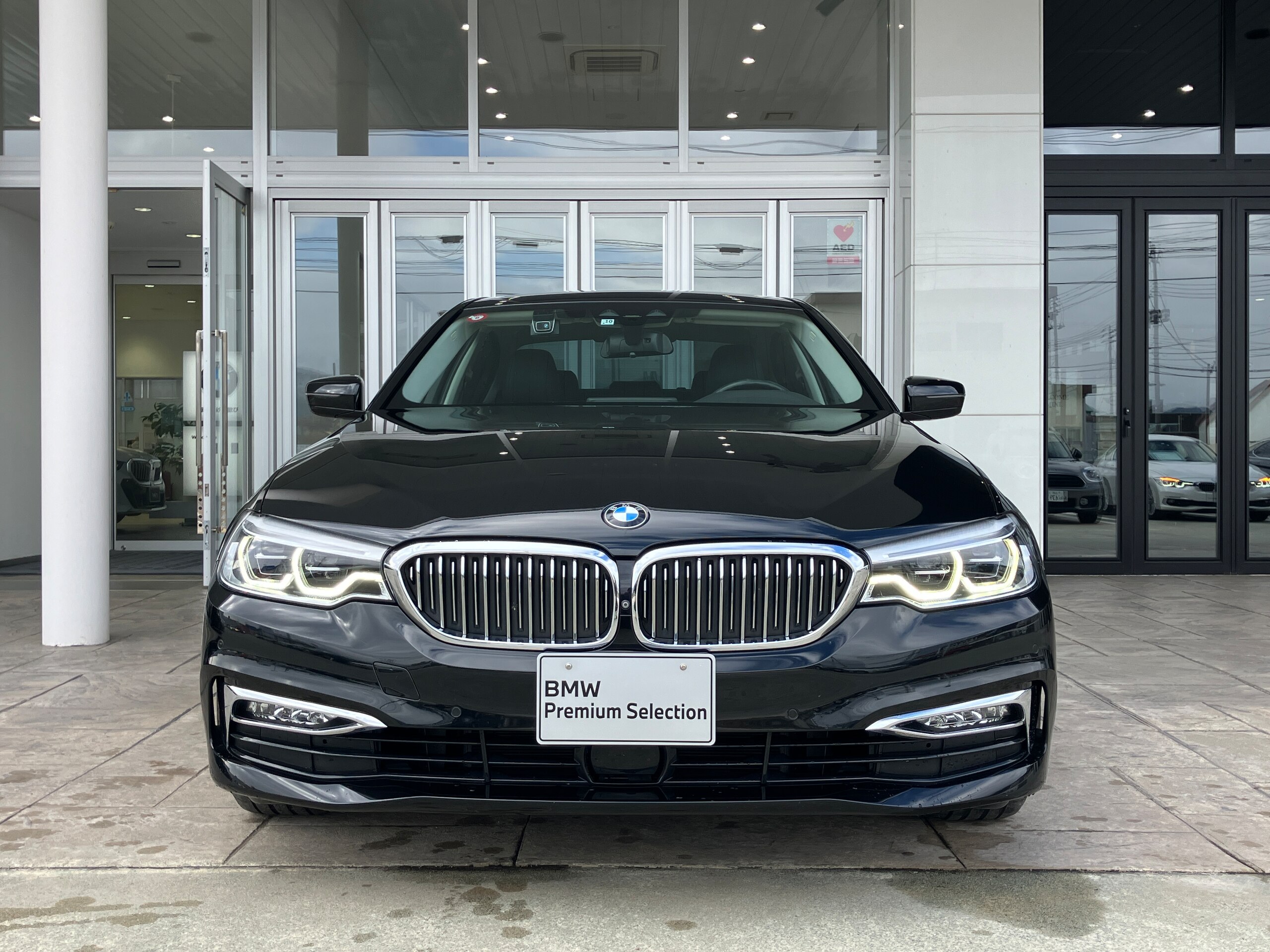 2017 BMW 530i Luxury WBAJA51090G875823 for sale in Japan