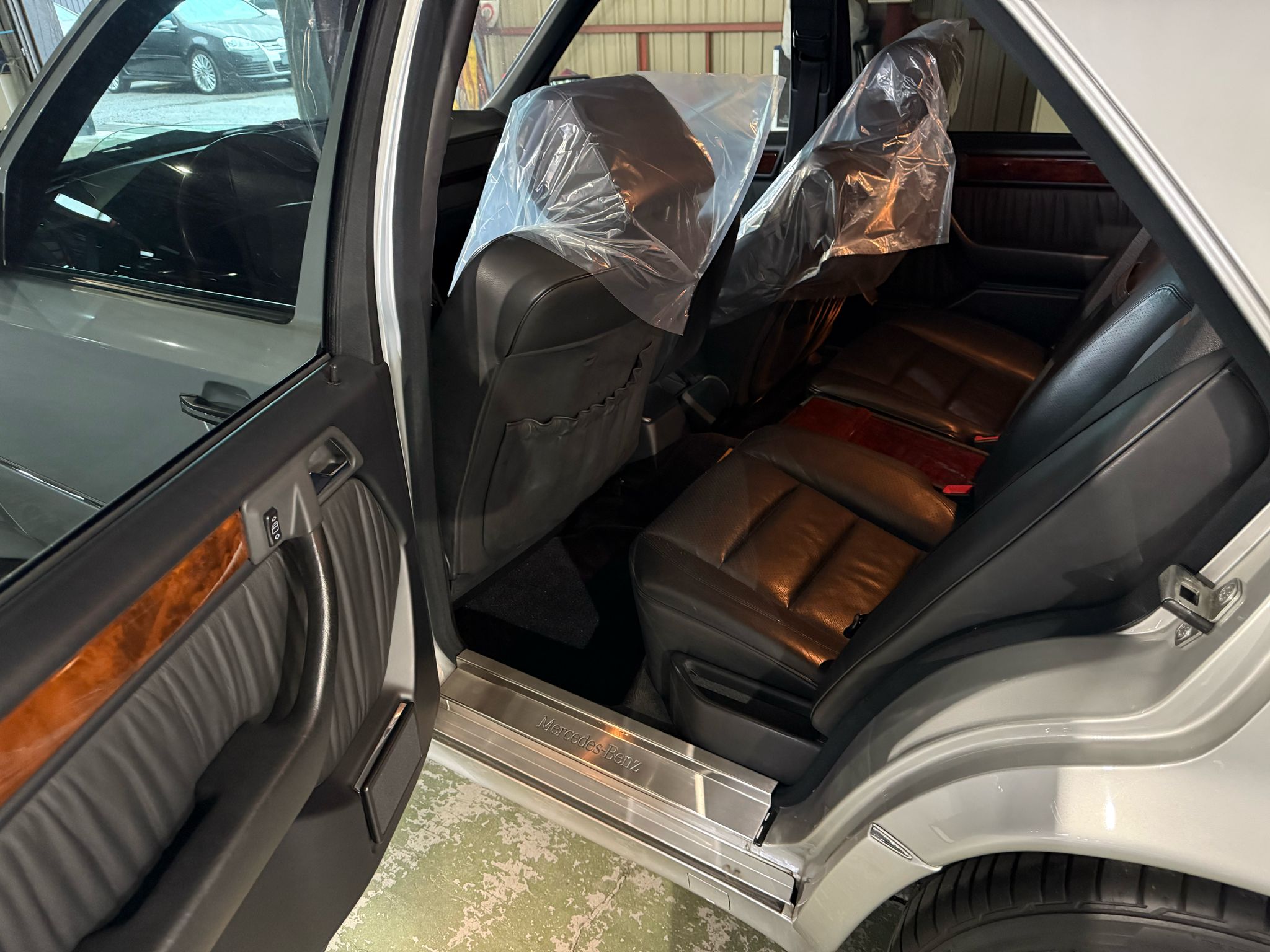 1992 Mercedes Benz 500E — Photo 11 / 17