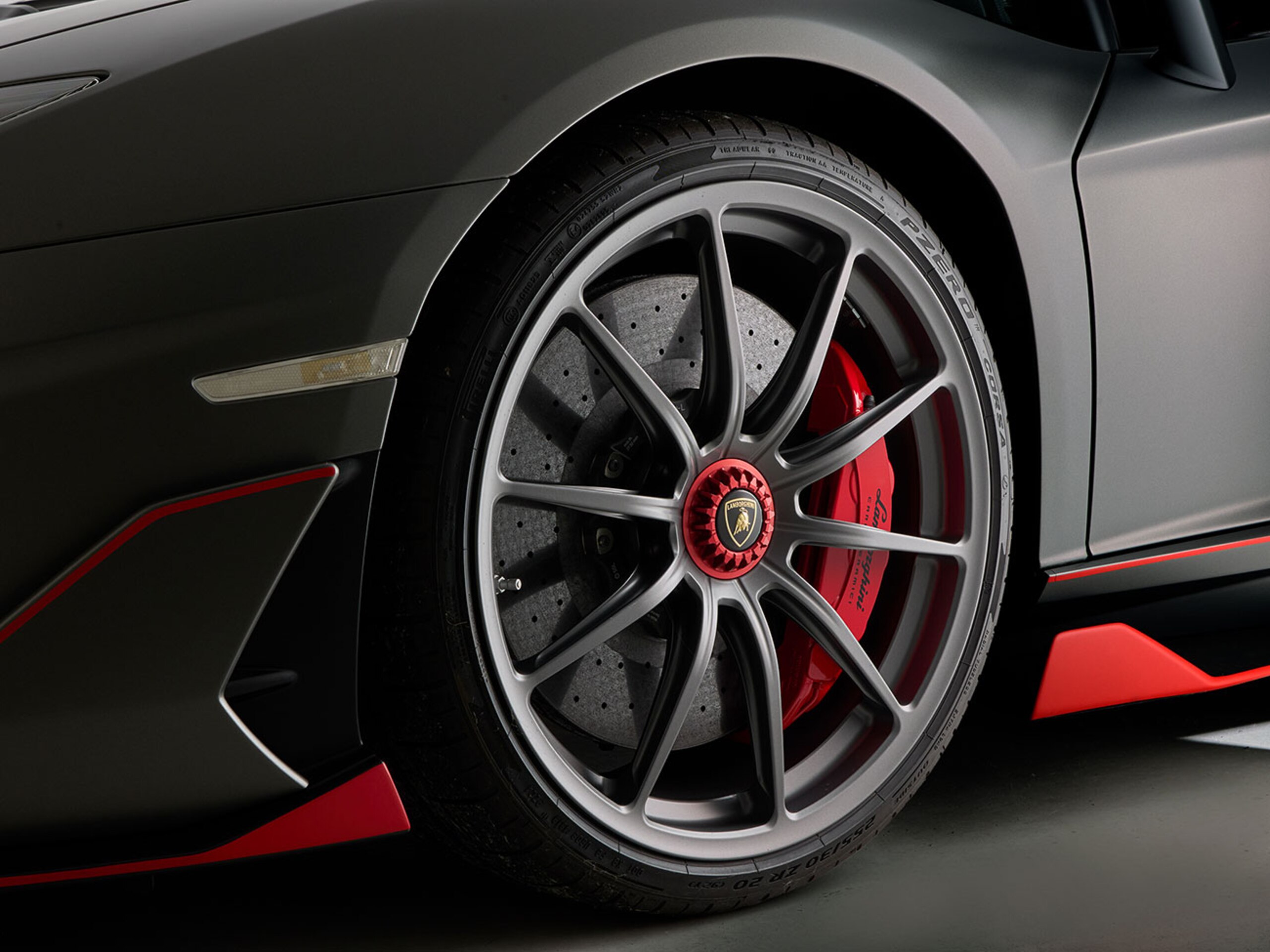 2020 Lamborghini Aventador SVJ Roadster — Photo 18 / 20