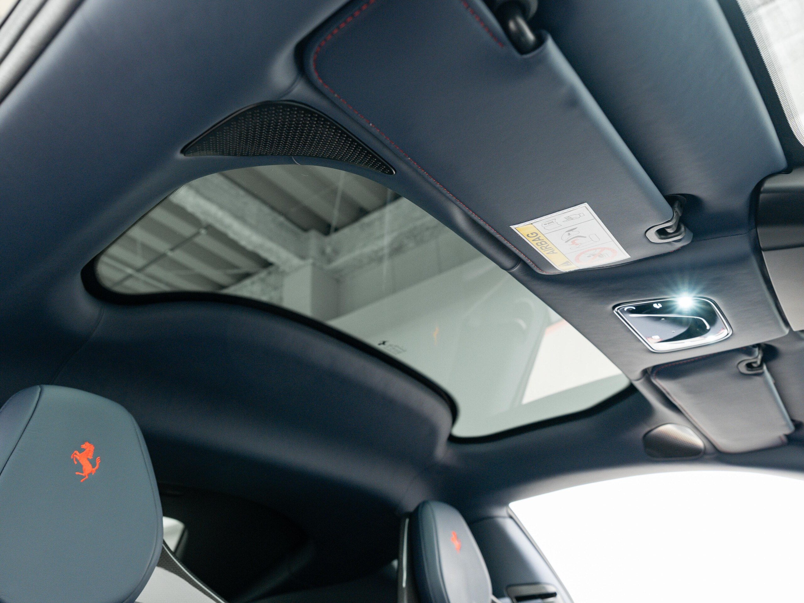 2025 Ferrari 12Cilindri — Photo 17 / 32